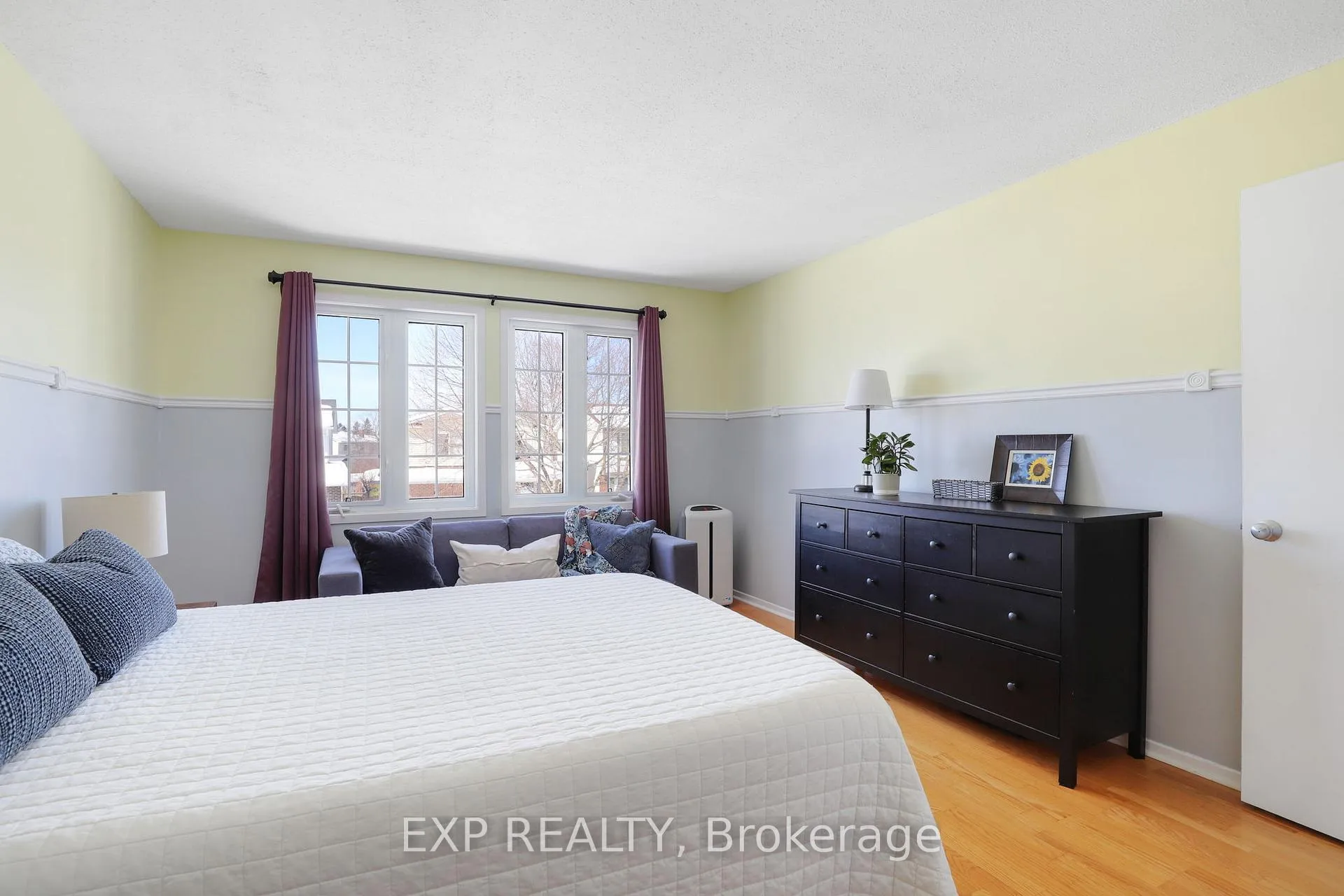Photo 20 of 39 Barra Avenue, Ottawa, Kanata - Glencairn/Hazeldean — HOMEH