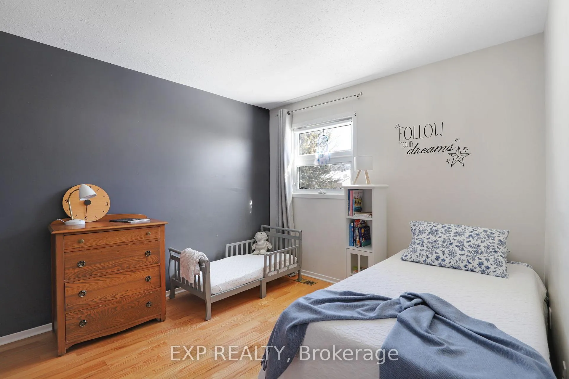 Photo 23 of 39 Barra Avenue, Ottawa, Kanata - Glencairn/Hazeldean — HOMEH