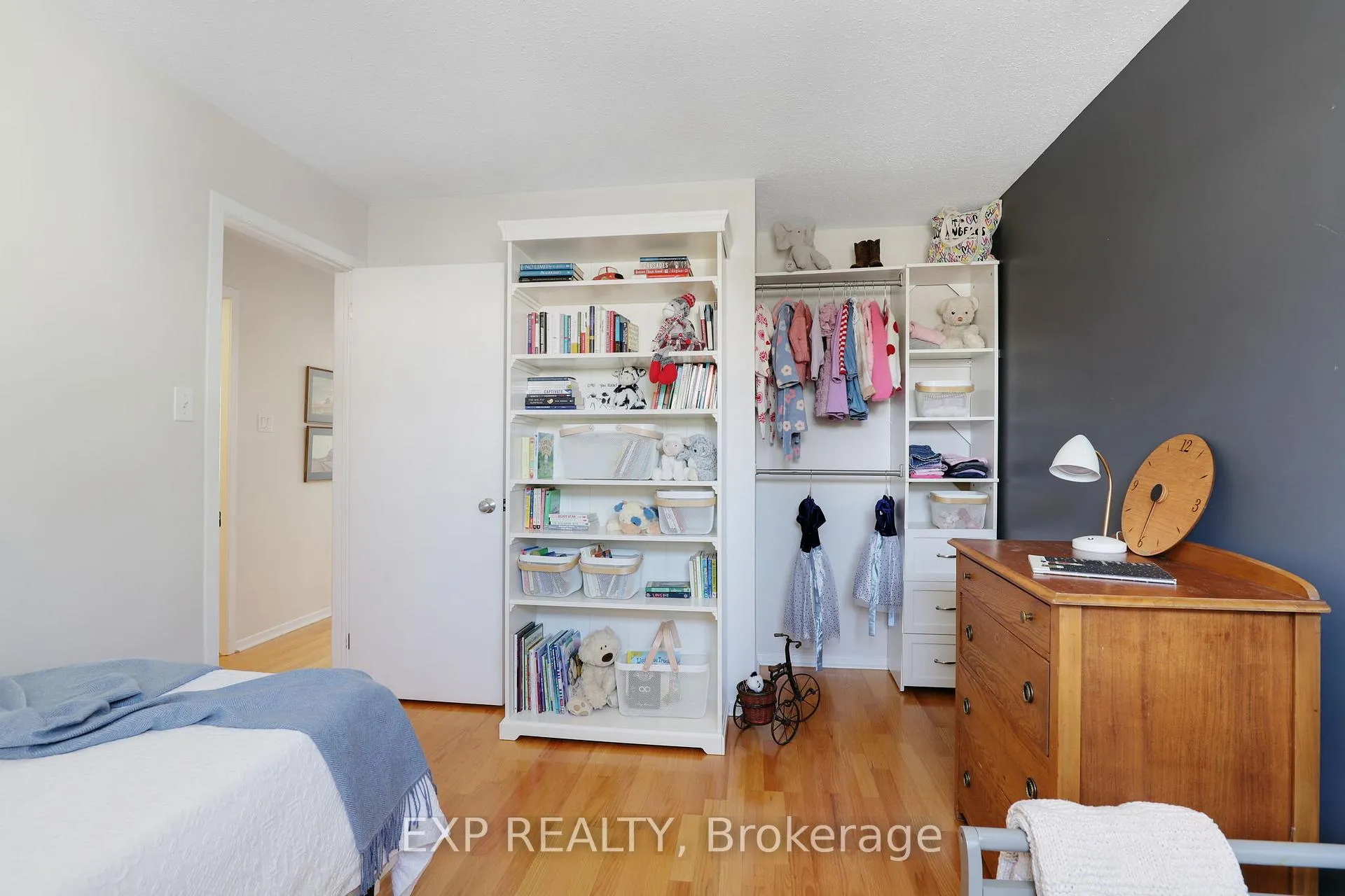 Photo 24 of 39 Barra Avenue, Ottawa, Kanata - Glencairn/Hazeldean — HOMEH