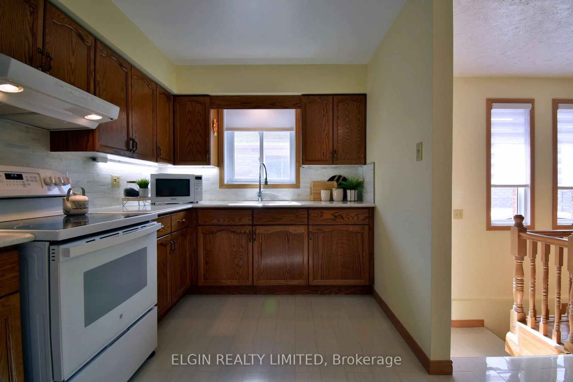 Photo 10 of 10 Palmer Court, St. Thomas — HOMEH
