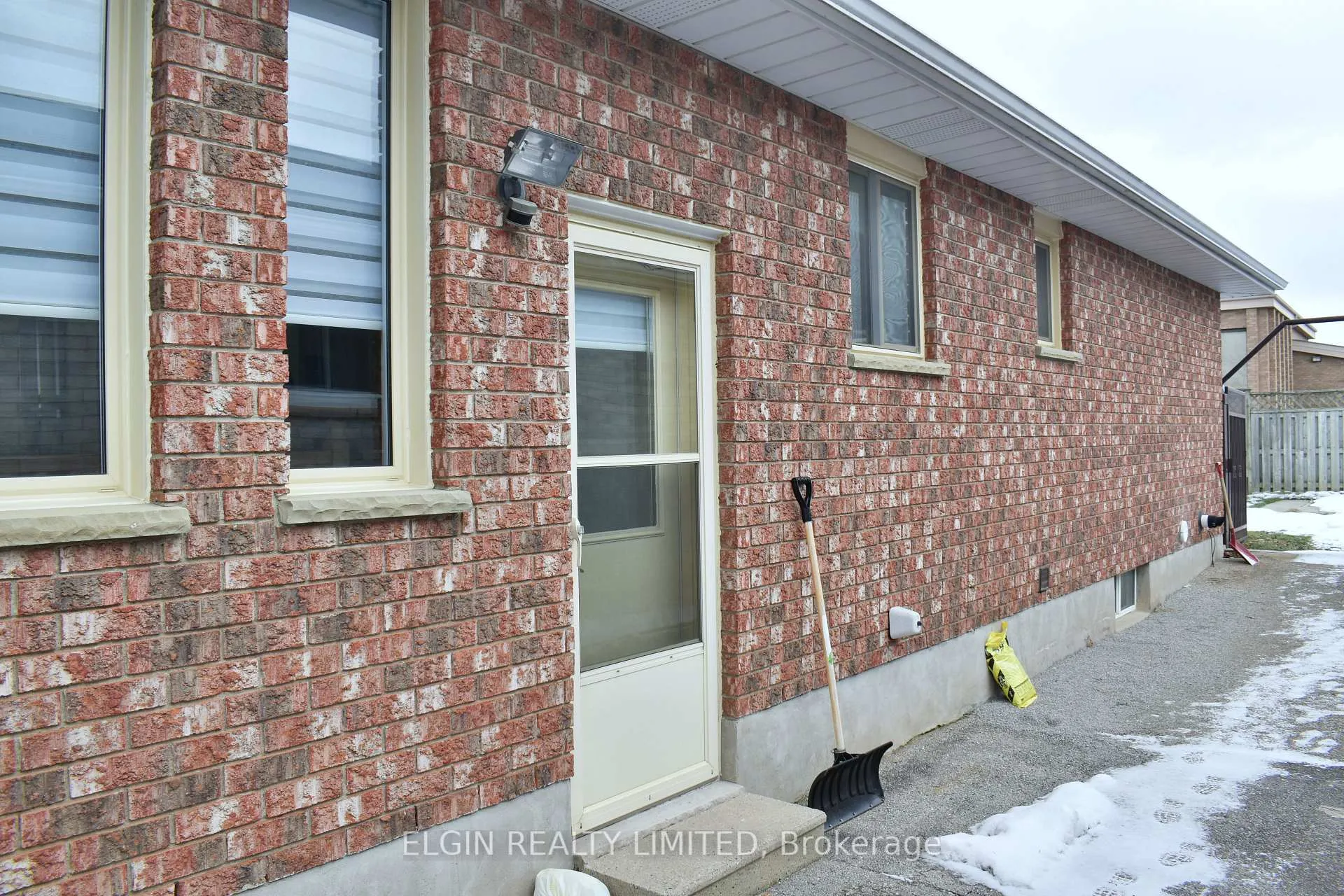 Photo 25 of 10 Palmer Court, St. Thomas — HOMEH