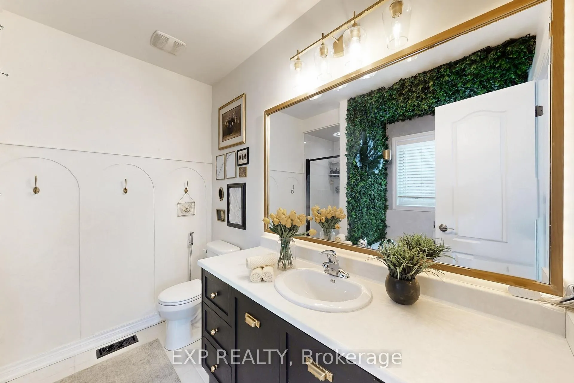 Photo 22 of 61 Buchanan Crescent, Brampton, Credit Valley — HOMEH
