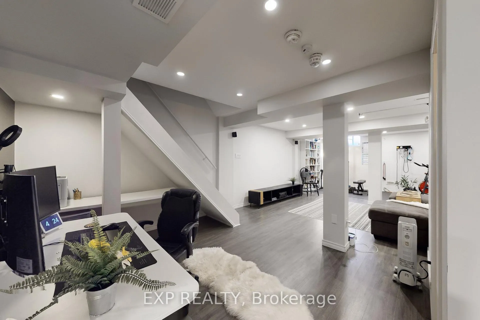 Photo 42 of 61 Buchanan Crescent, Brampton, Credit Valley — HOMEH