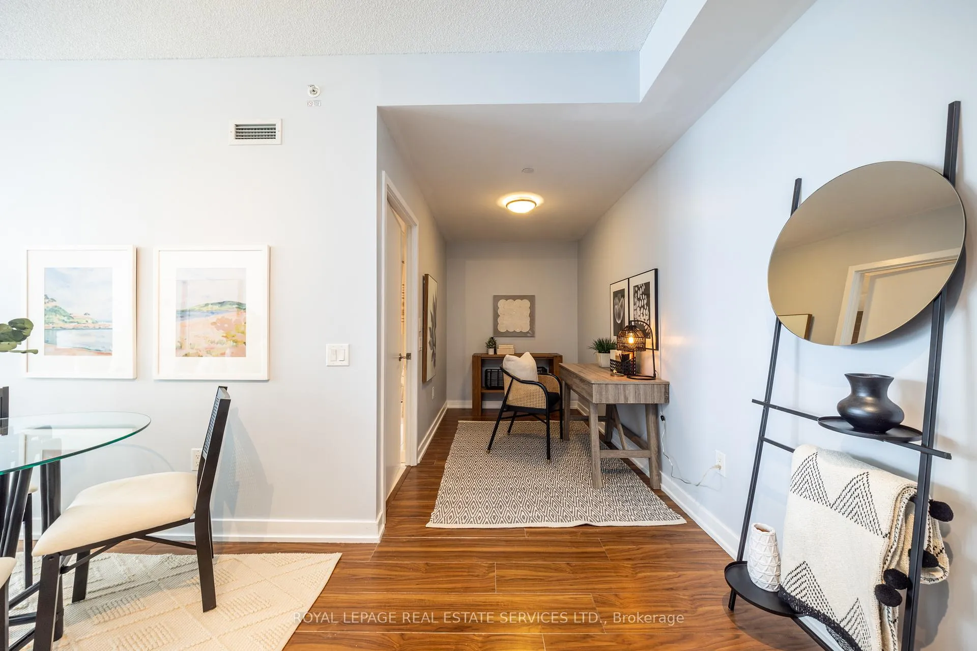 Photo 7 of Unit 3903, 75 Queens Wharf Road, Toronto, Waterfront Communities — HOMEH