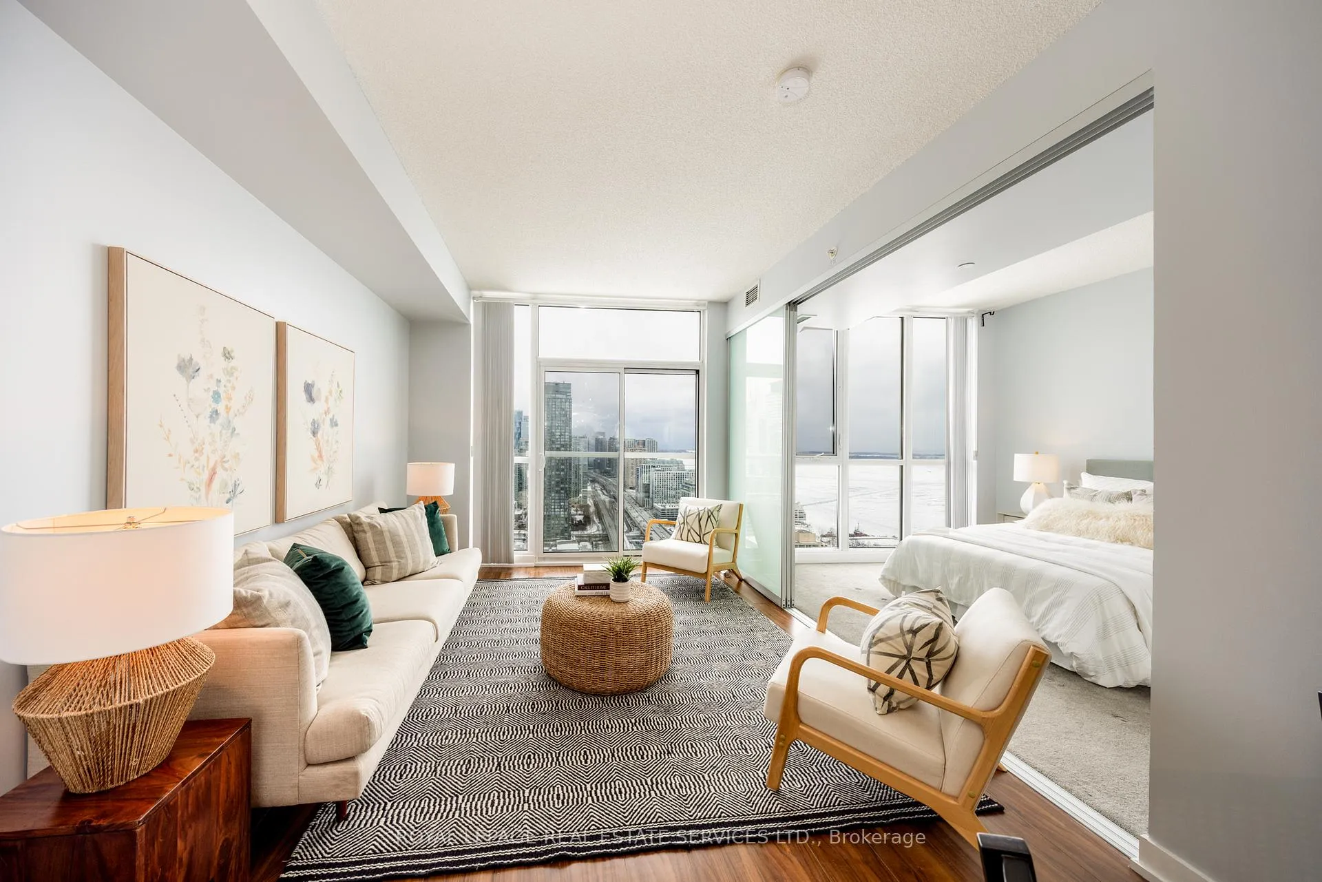 Photo 18 of Unit 3903, 75 Queens Wharf Road, Toronto, Waterfront Communities — HOMEH