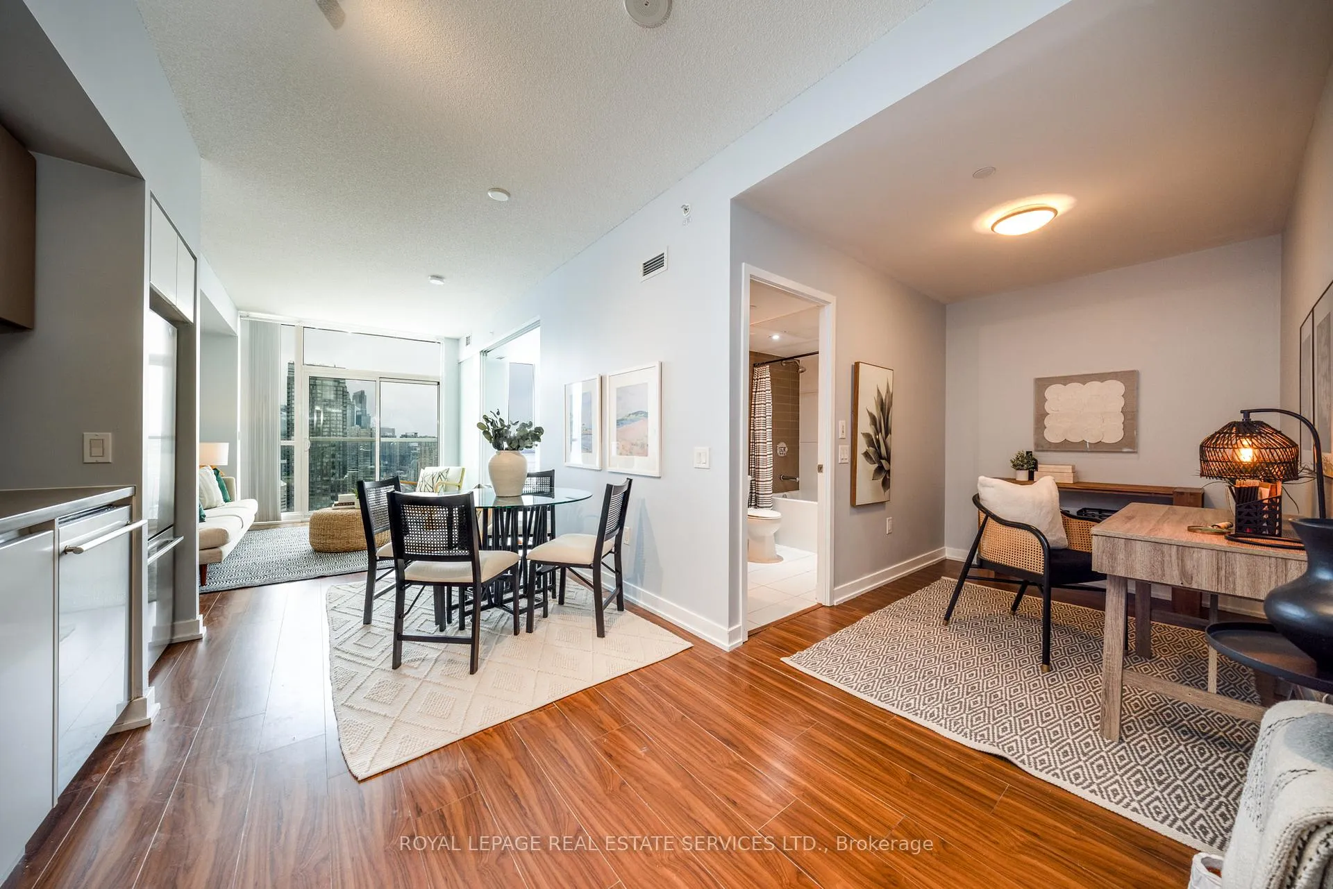 Photo 22 of Unit 3903, 75 Queens Wharf Road, Toronto, Waterfront Communities — HOMEH