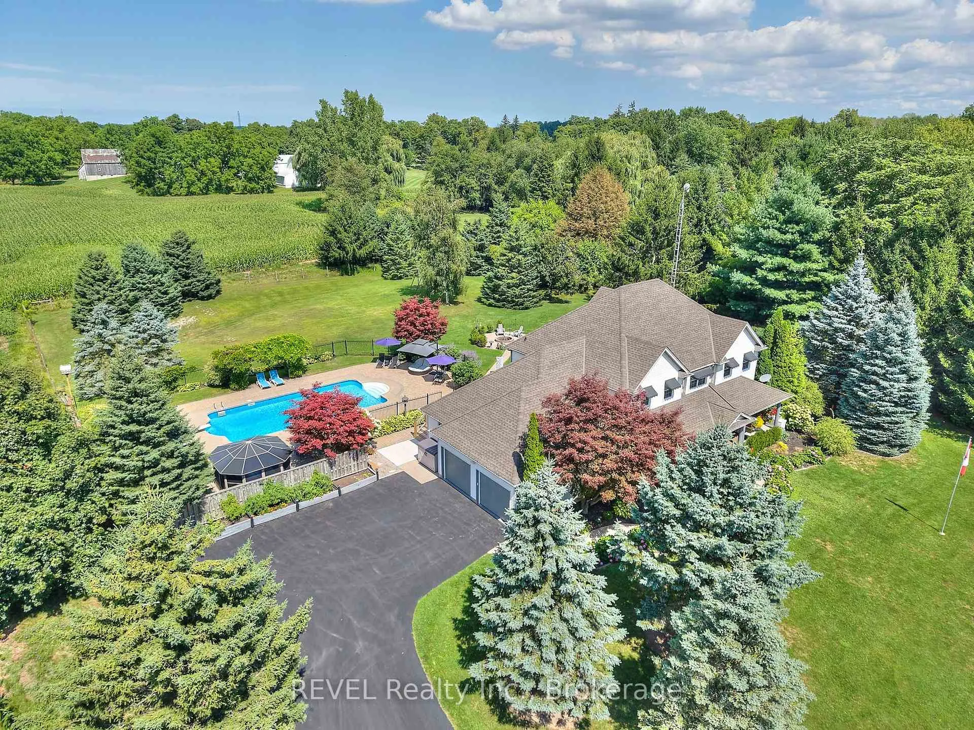 Photo 4 of 717 Metler Road, Pelham, North Pelham — HOMEH