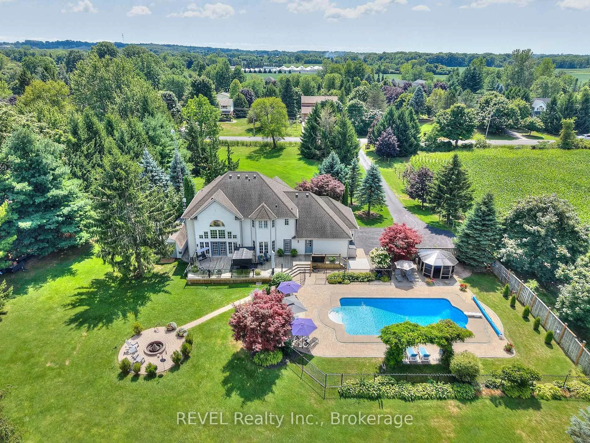 Photo 5 of 717 Metler Road, Pelham, North Pelham — HOMEH