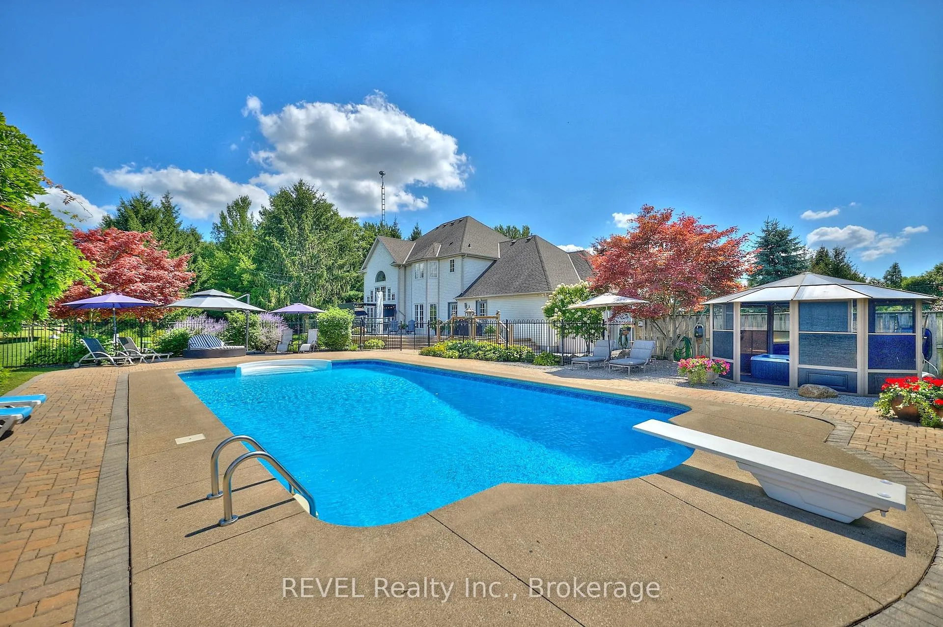 Photo 7 of 717 Metler Road, Pelham, North Pelham — HOMEH