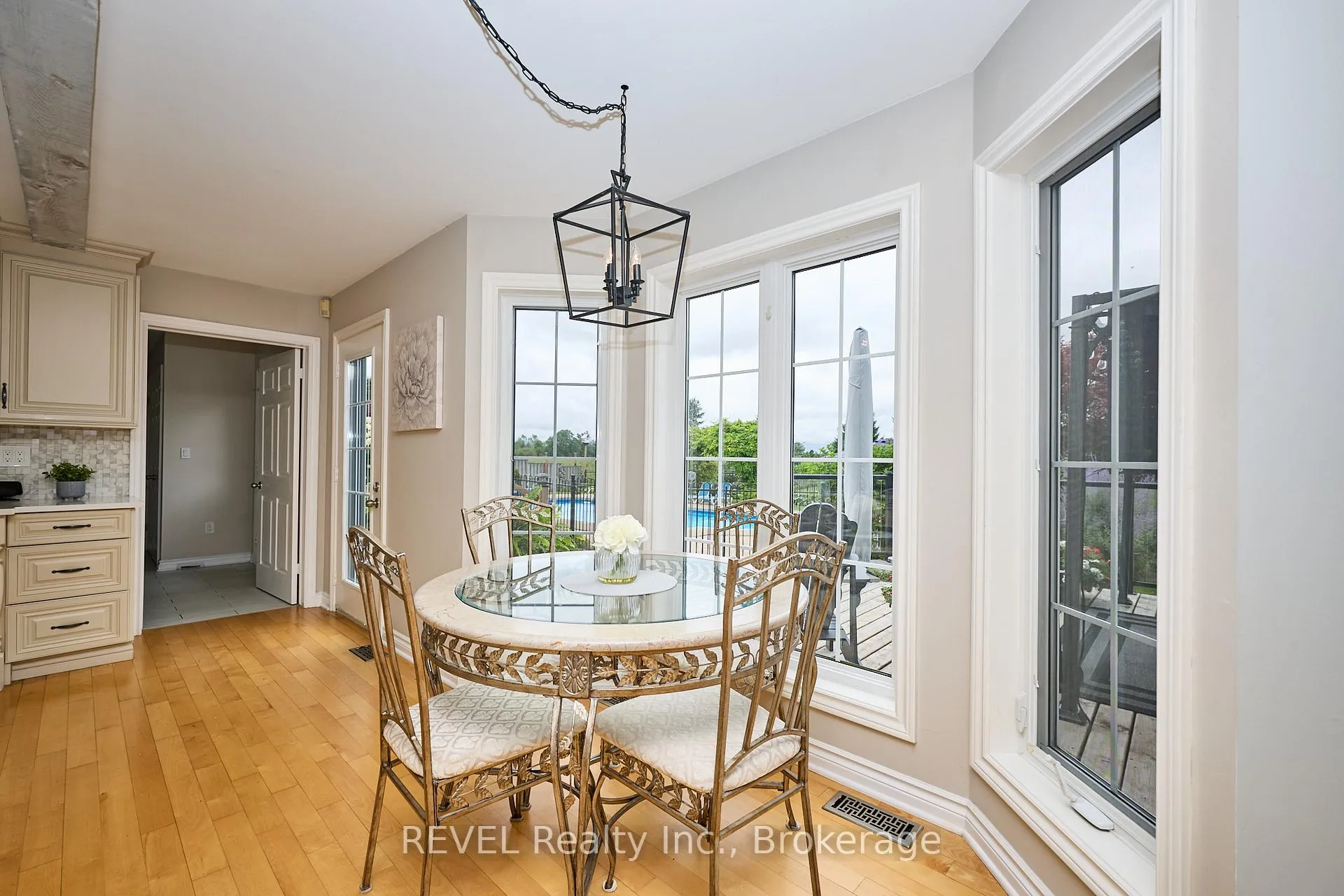 Photo 20 of 717 Metler Road, Pelham, North Pelham — HOMEH