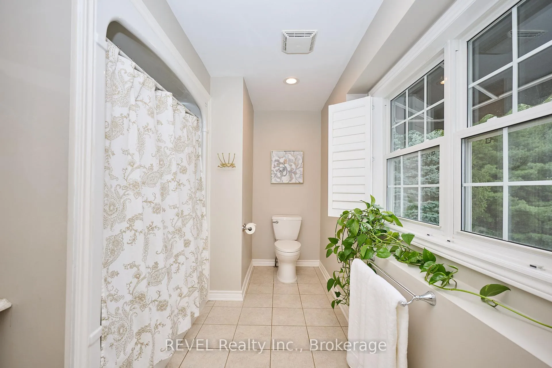 Photo 33 of 717 Metler Road, Pelham, North Pelham — HOMEH