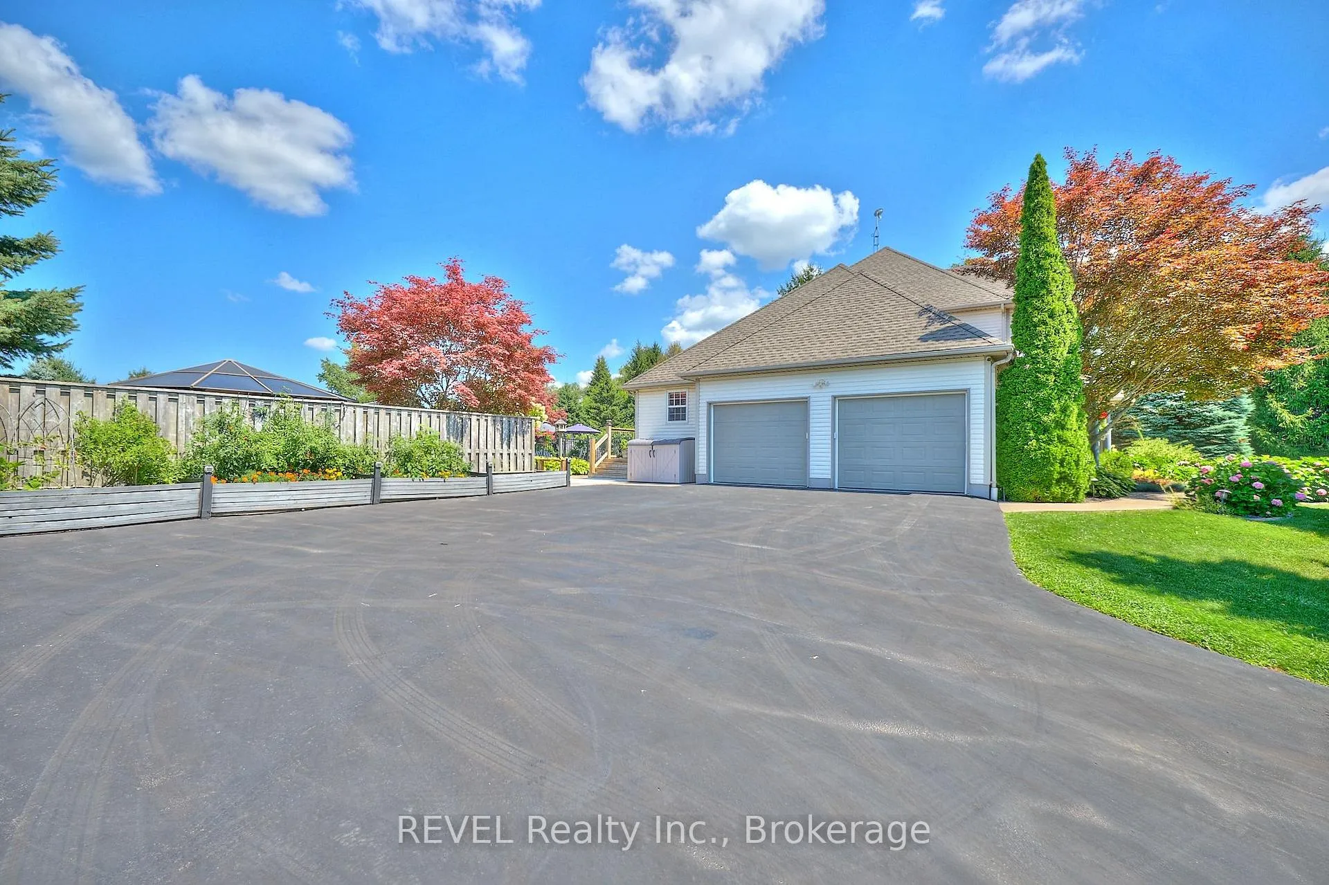 Photo 42 of 717 Metler Road, Pelham, North Pelham — HOMEH