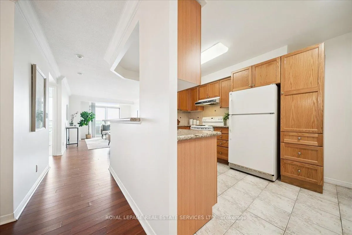 Photo 5 of Unit 1509, 1000 The Esplanade N, Pickering, Town Centre — HOMEH
