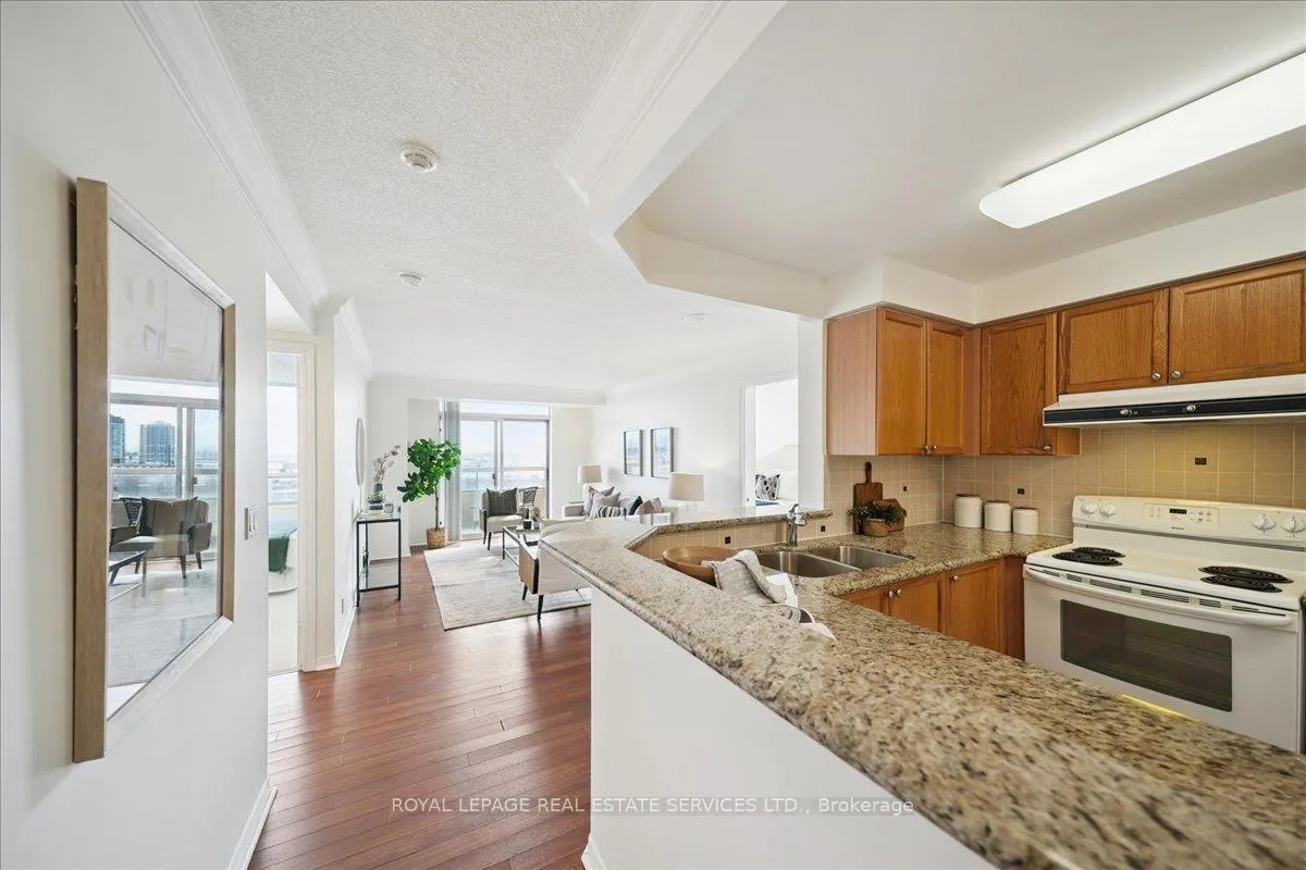 Photo 6 of Unit 1509, 1000 The Esplanade N, Pickering, Town Centre — HOMEH