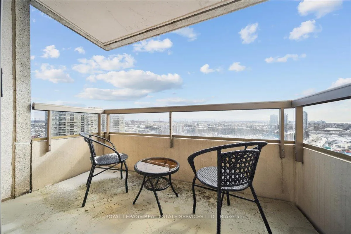 Photo 12 of Unit 1509, 1000 The Esplanade N, Pickering, Town Centre — HOMEH