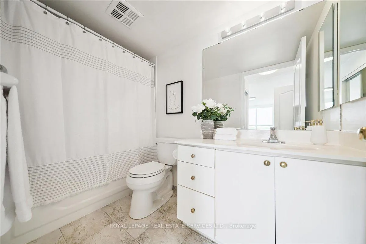 Photo 16 of Unit 1509, 1000 The Esplanade N, Pickering, Town Centre — HOMEH