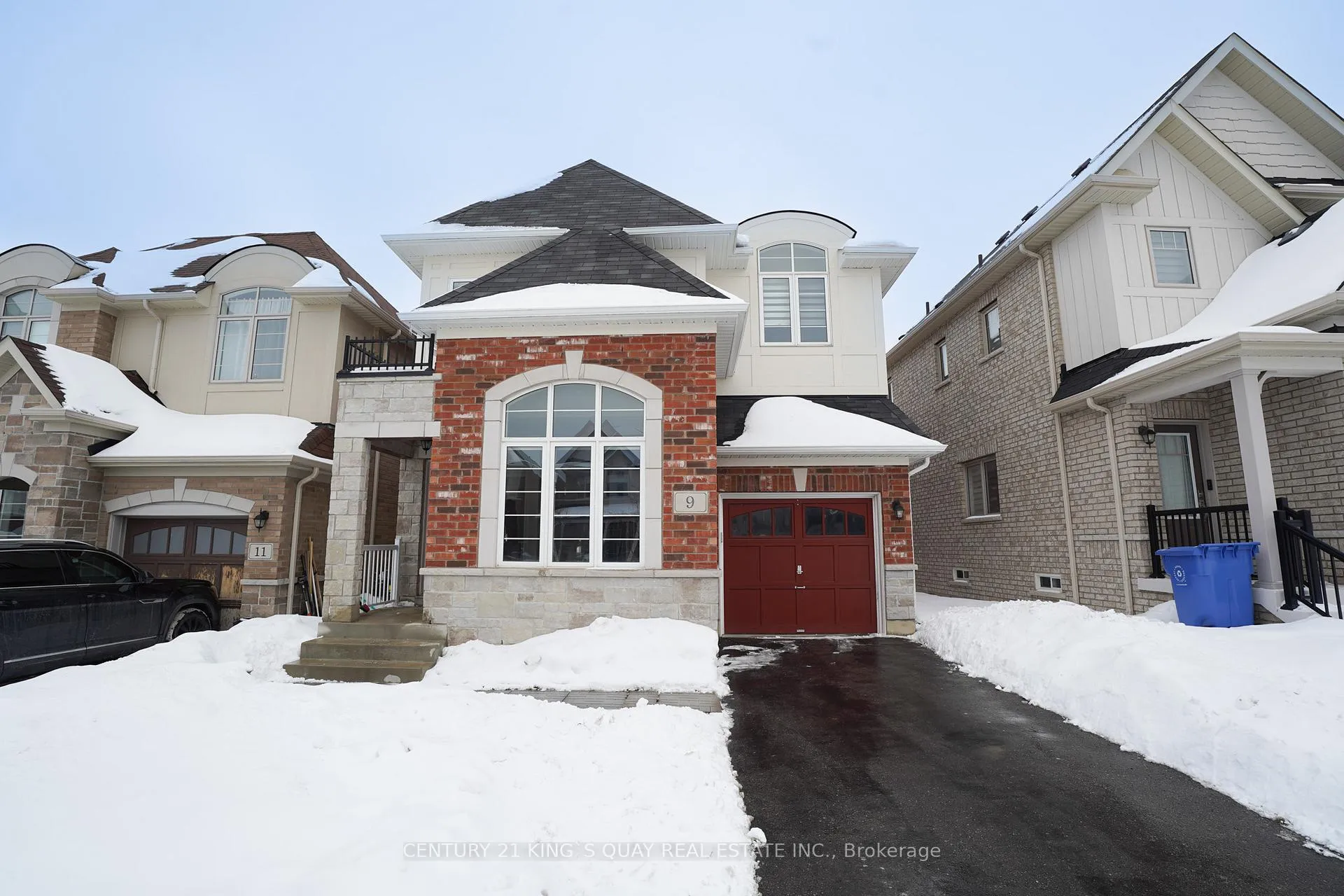 Photo 1 of 9 John Moore Road, East Gwillimbury, Sharon — HOMEH