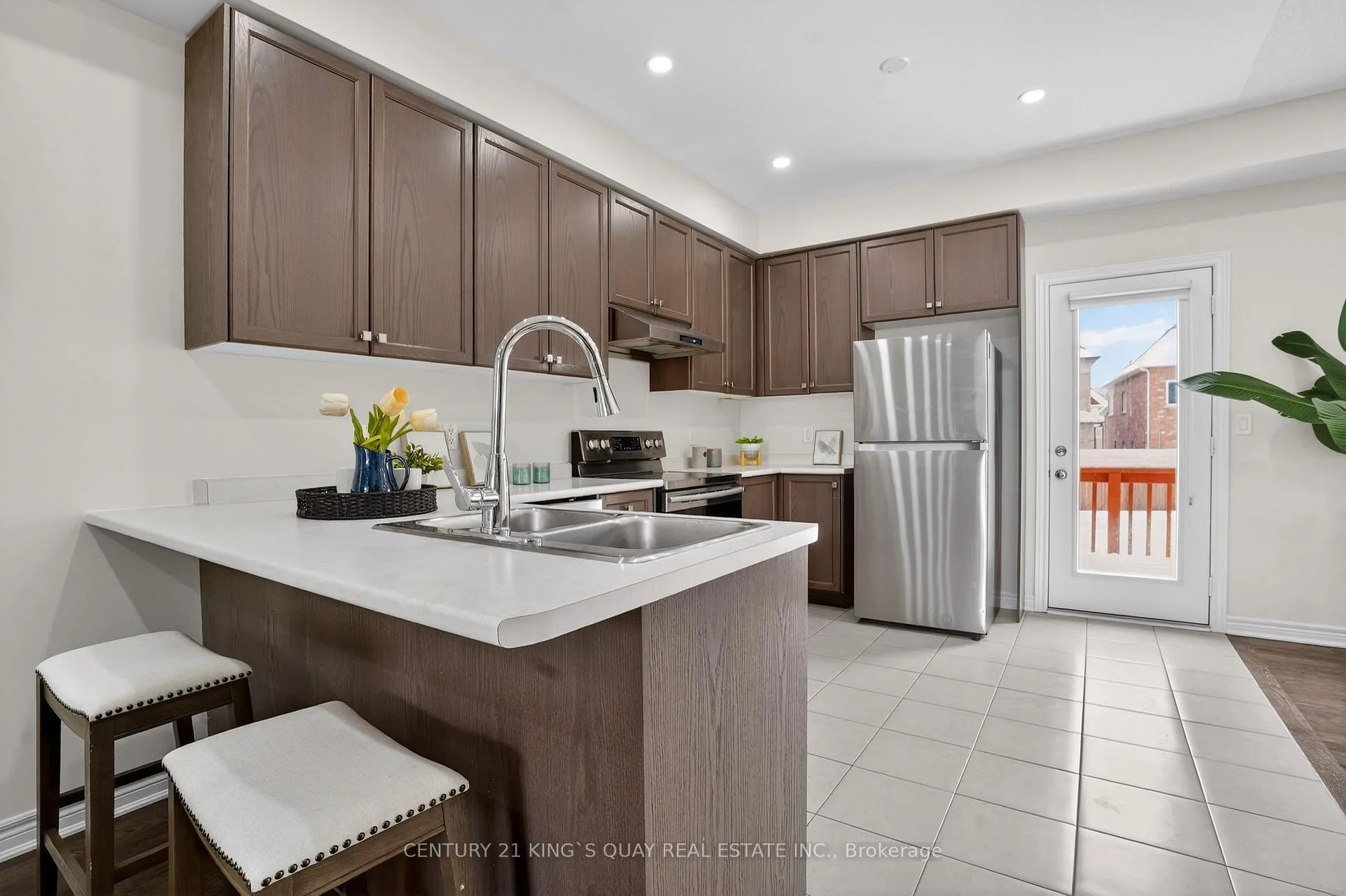 Photo 6 of 9 John Moore Road, East Gwillimbury, Sharon — HOMEH