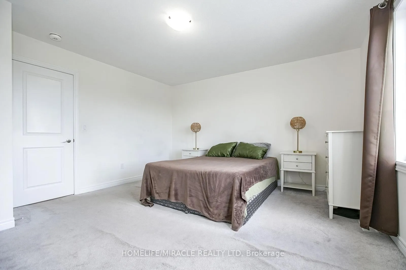 Photo 30 of 131 Kingsmere Crescent, New Tecumseth, Alliston — HOMEH