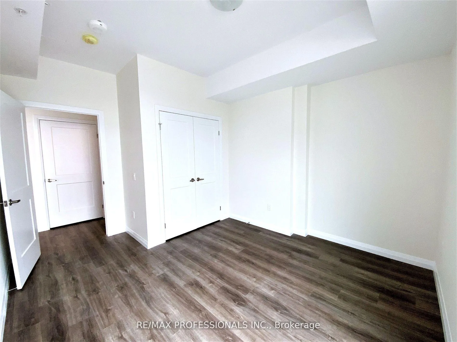 Photo 7 of Unit 903, 60 Charles Street W, Kitchener — HOMEH