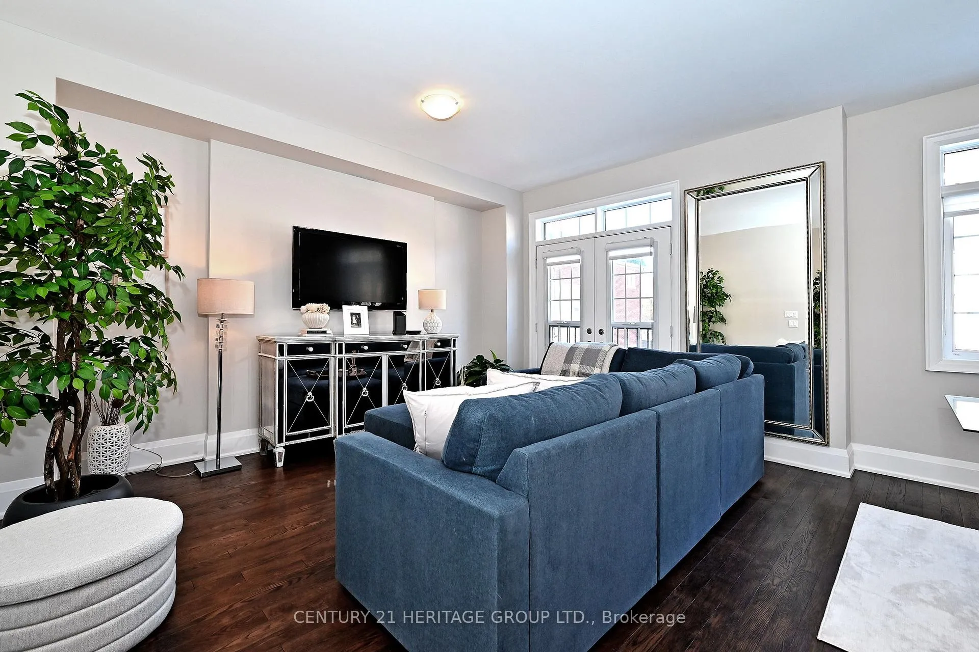 Photo 5 of 9 Ingleside Street, Vaughan, East Woodbridge — HOMEH