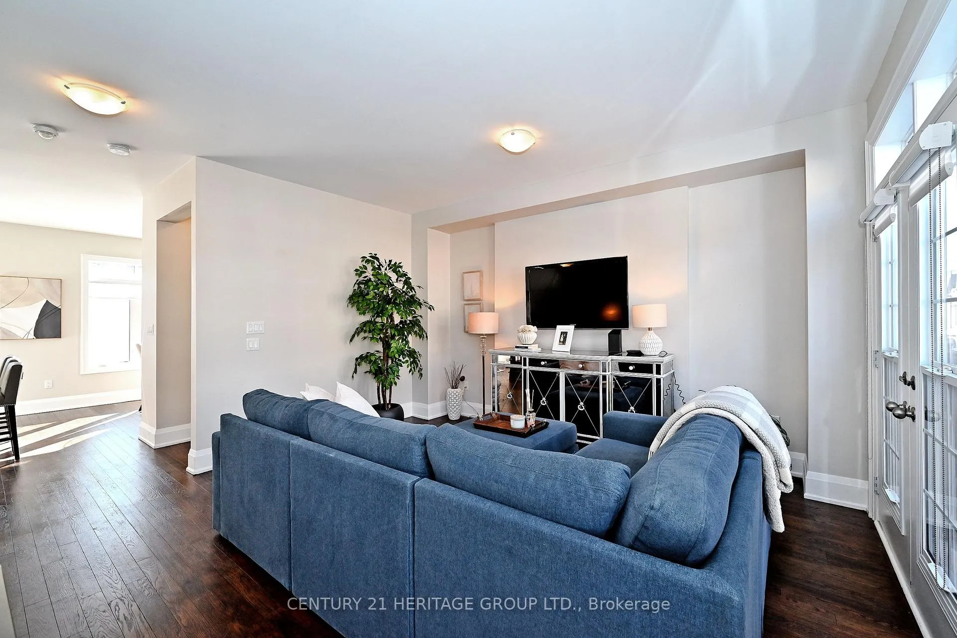 Photo 6 of 9 Ingleside Street, Vaughan, East Woodbridge — HOMEH