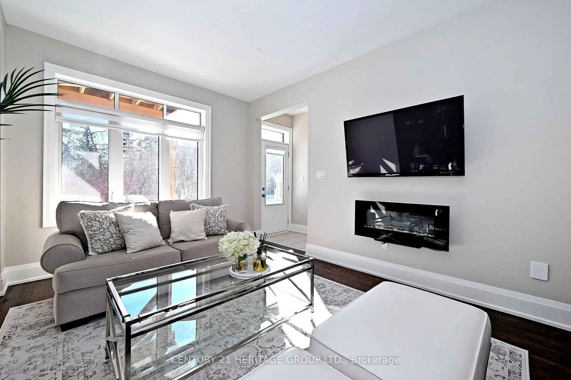 Photo 32 of 9 Ingleside Street, Vaughan, East Woodbridge — HOMEH