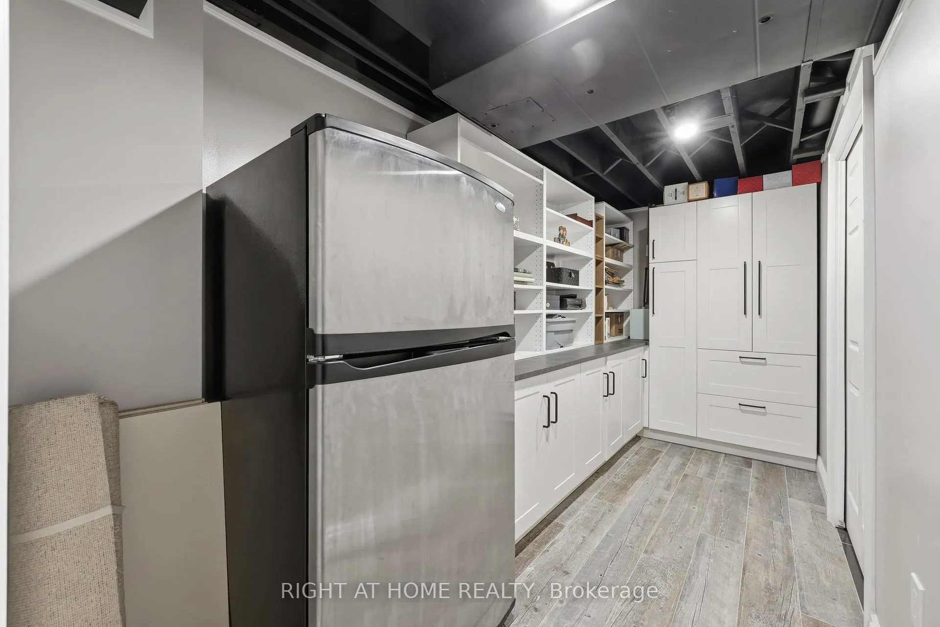 Photo 37 of 42 Webb Avenue, Brantford — HOMEH