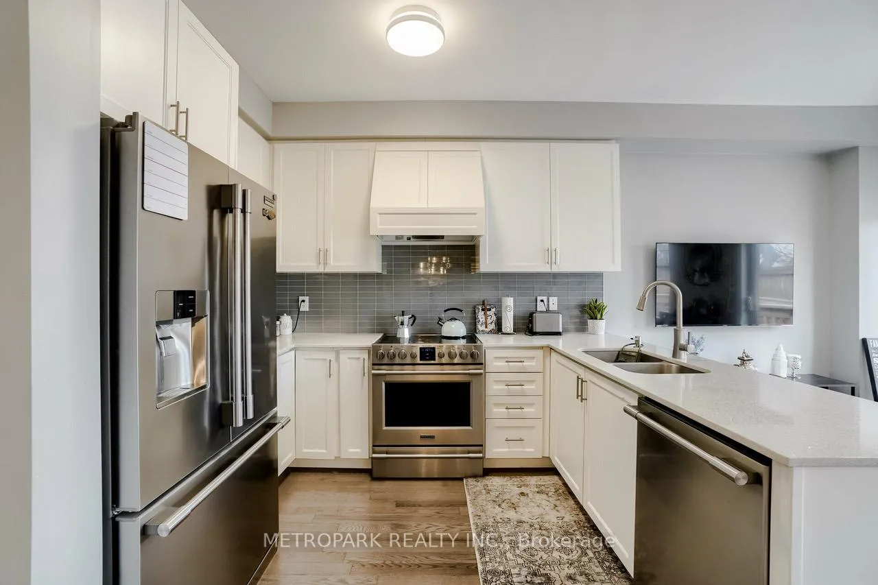 Photo 7 of 34 Morra Avenue, Caledon, Bolton East — HOMEH