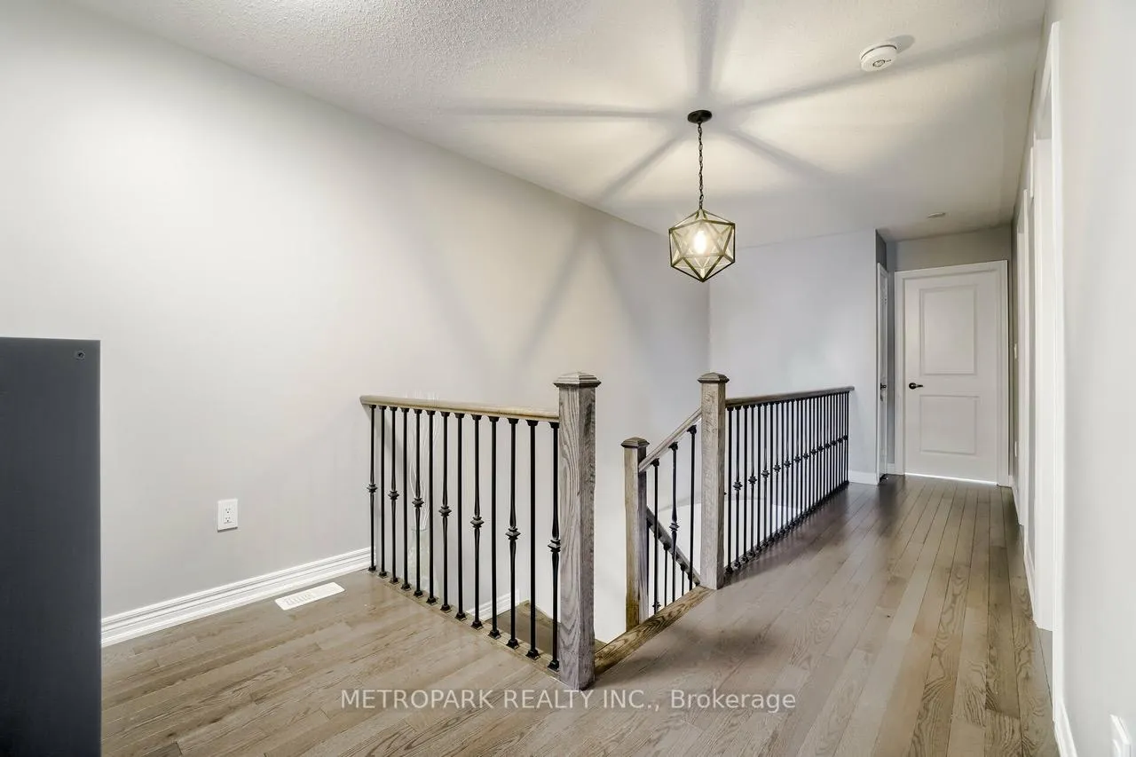 Photo 15 of 34 Morra Avenue, Caledon, Bolton East — HOMEH