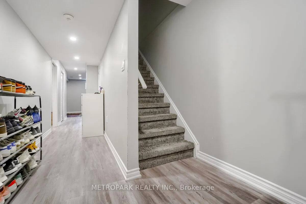 Photo 27 of 34 Morra Avenue, Caledon, Bolton East — HOMEH