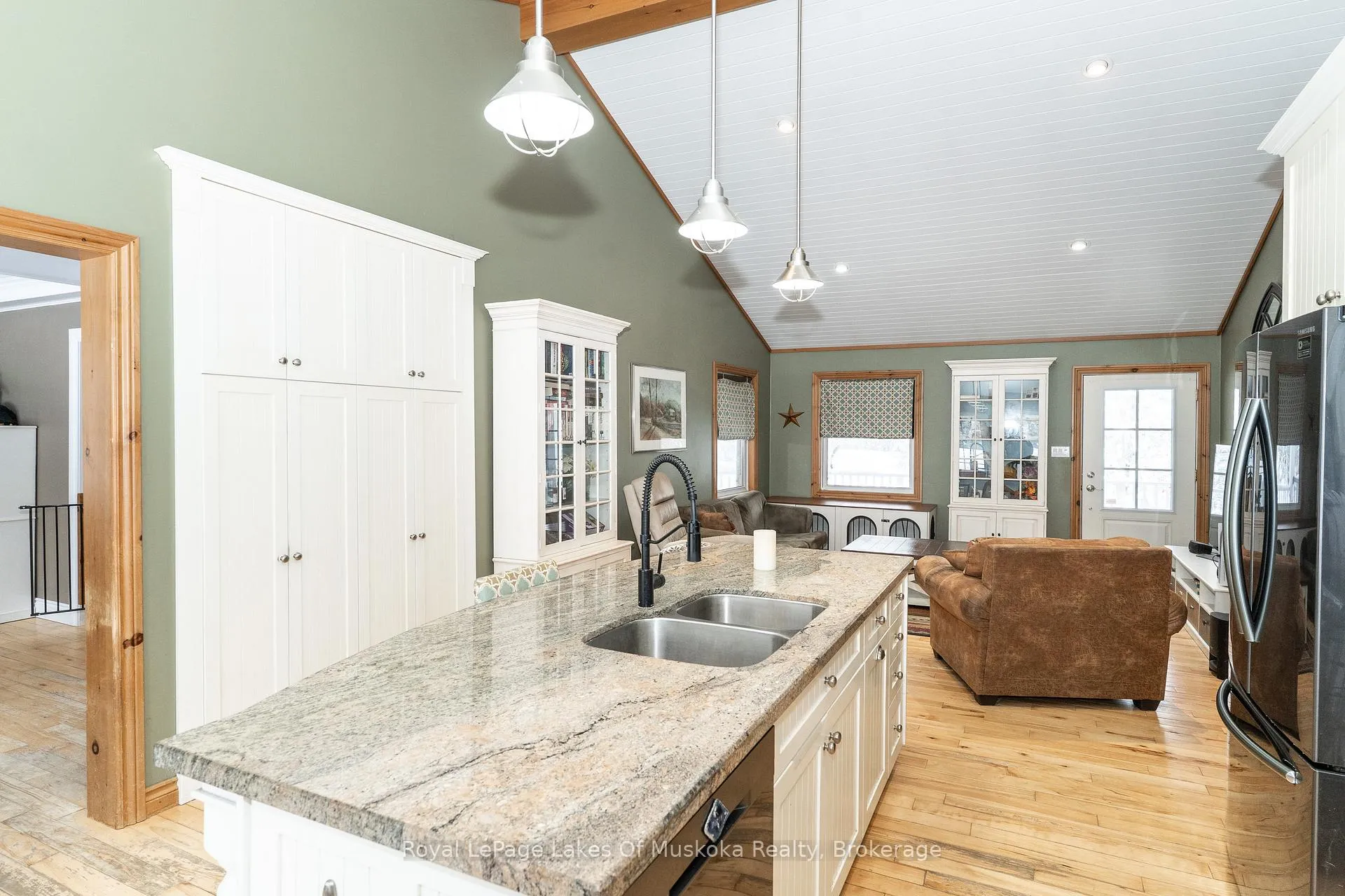Photo 21 of 1039 Falkenburg Road, Bracebridge, Monck (Bracebridge) — HOMEH