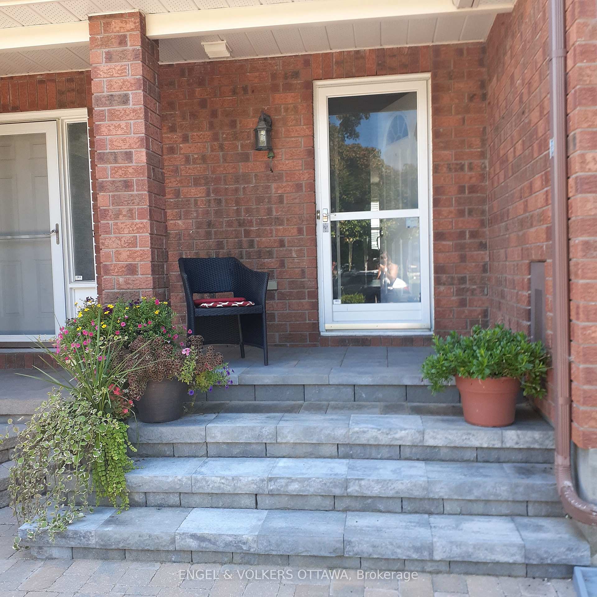 Photo 2 of 64 Folison Street, Ottawa, Hunt Club Park/Greenboro — HOMEH