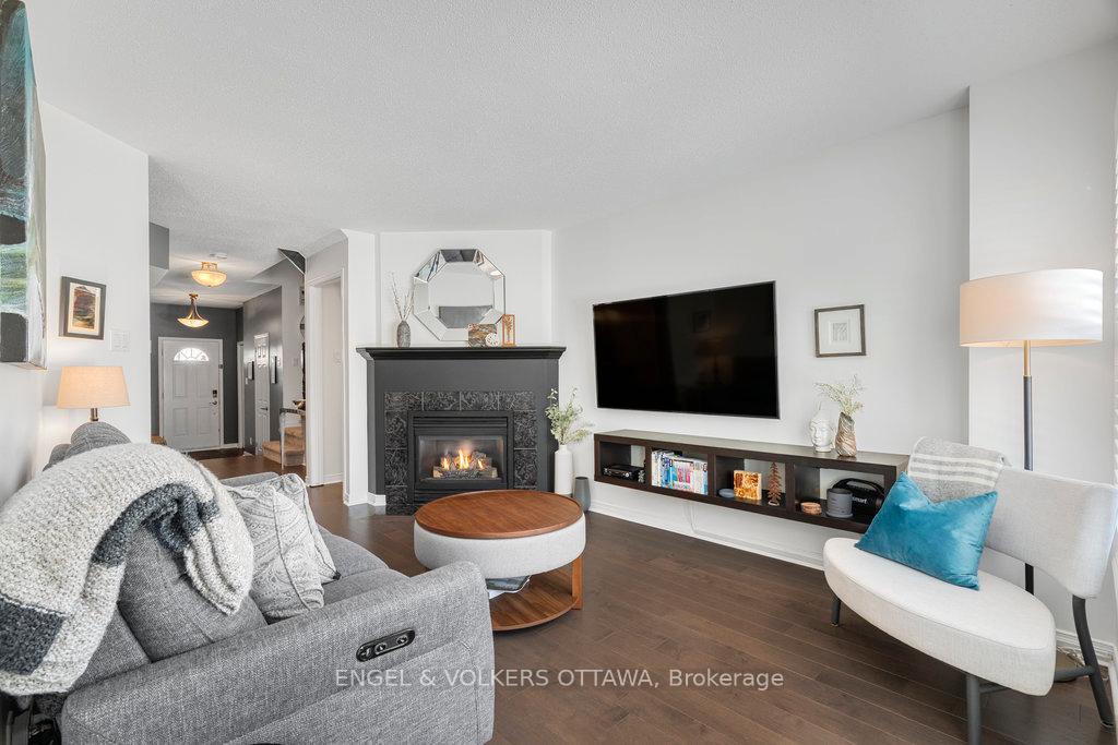Photo 7 of 64 Folison Street, Ottawa, Hunt Club Park/Greenboro — HOMEH