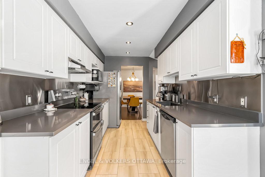 Photo 10 of 64 Folison Street, Ottawa, Hunt Club Park/Greenboro — HOMEH