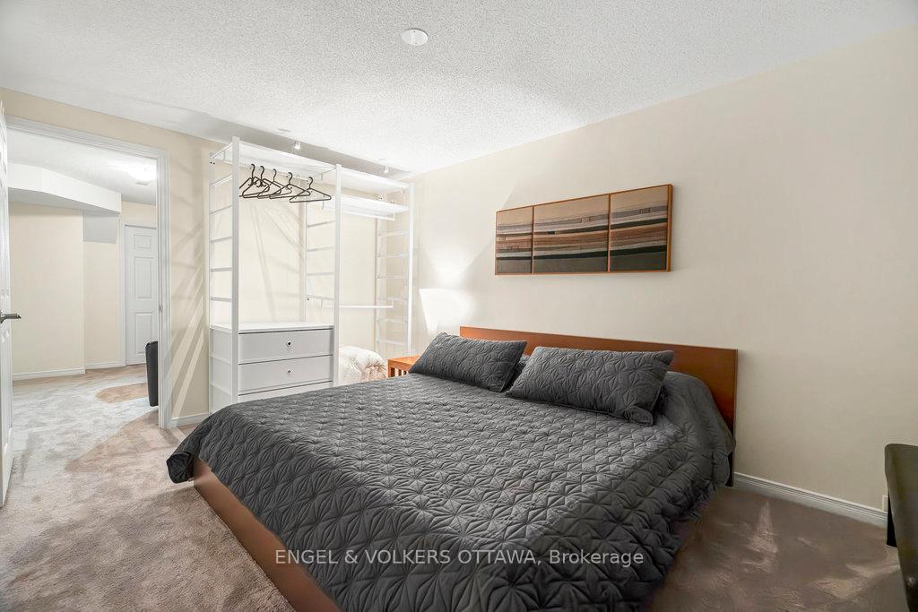 Photo 25 of 64 Folison Street, Ottawa, Hunt Club Park/Greenboro — HOMEH