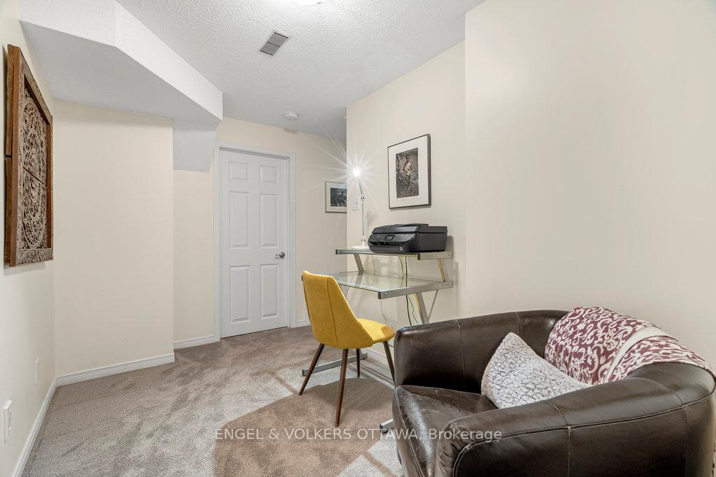 Photo 26 of 64 Folison Street, Ottawa, Hunt Club Park/Greenboro — HOMEH