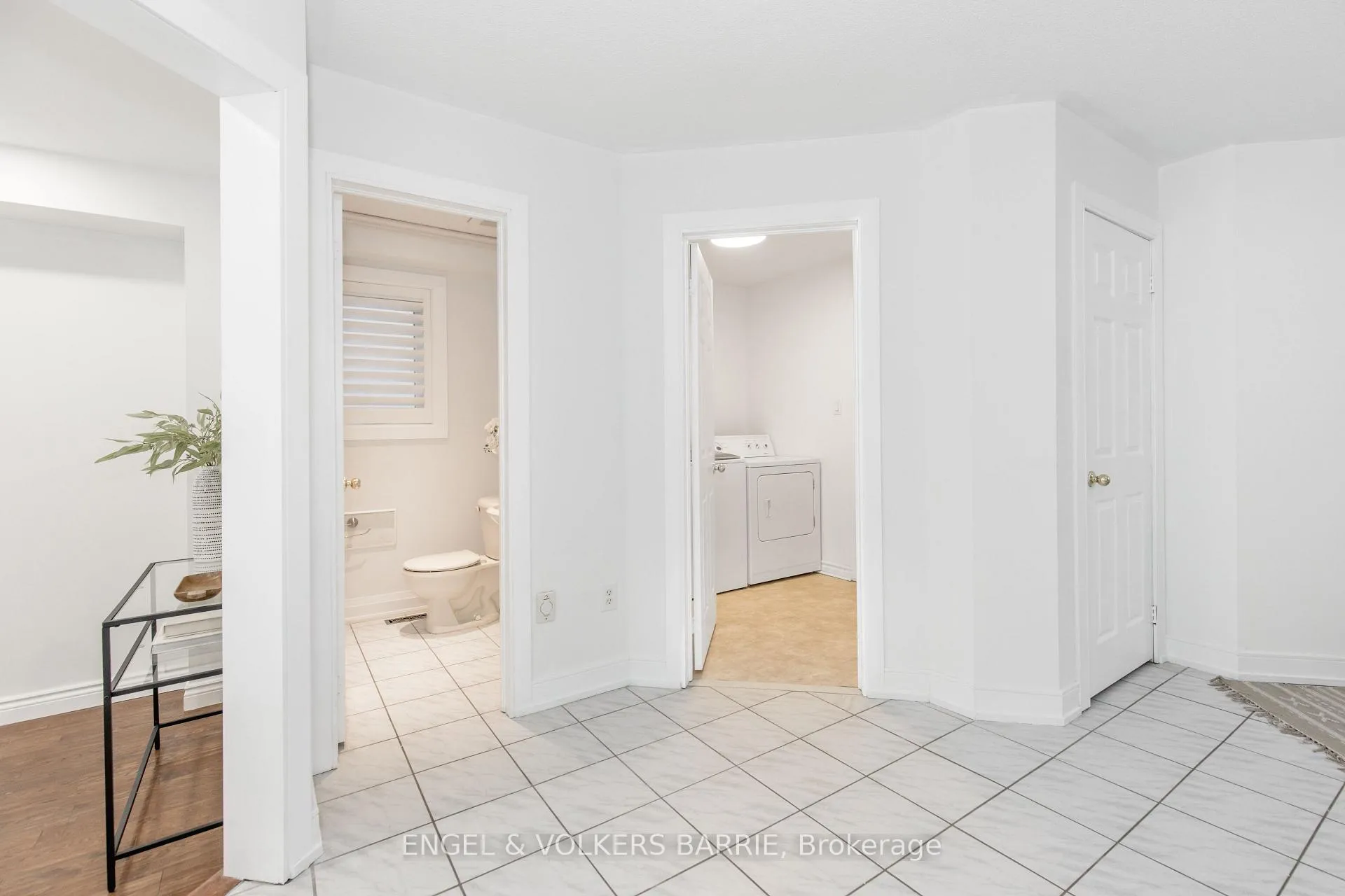 Photo 18 of 34 Bell Street, Barrie, Ardagh — HOMEH