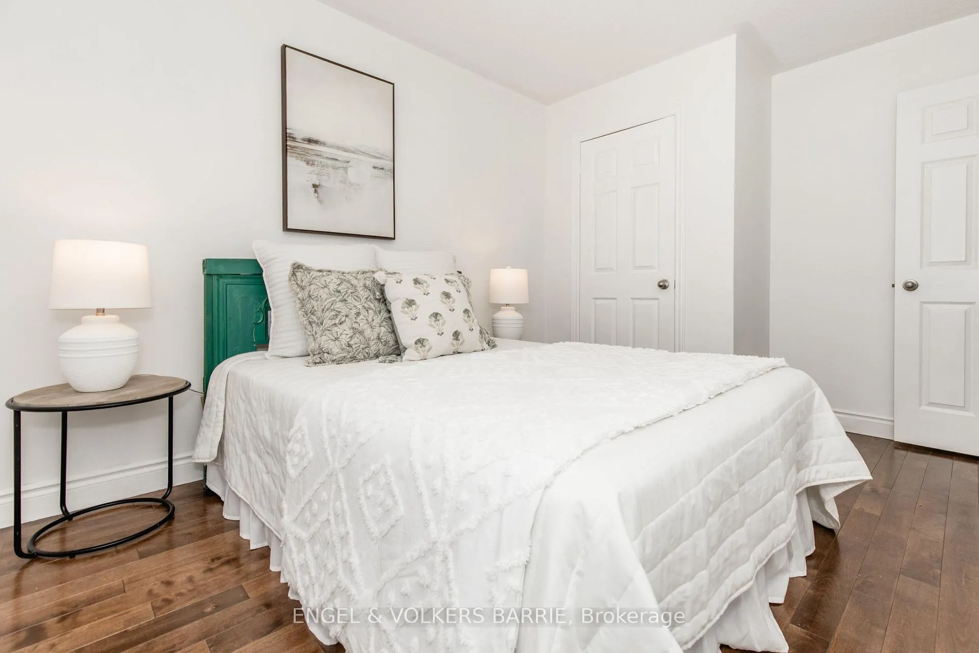 Photo 28 of 34 Bell Street, Barrie, Ardagh — HOMEH