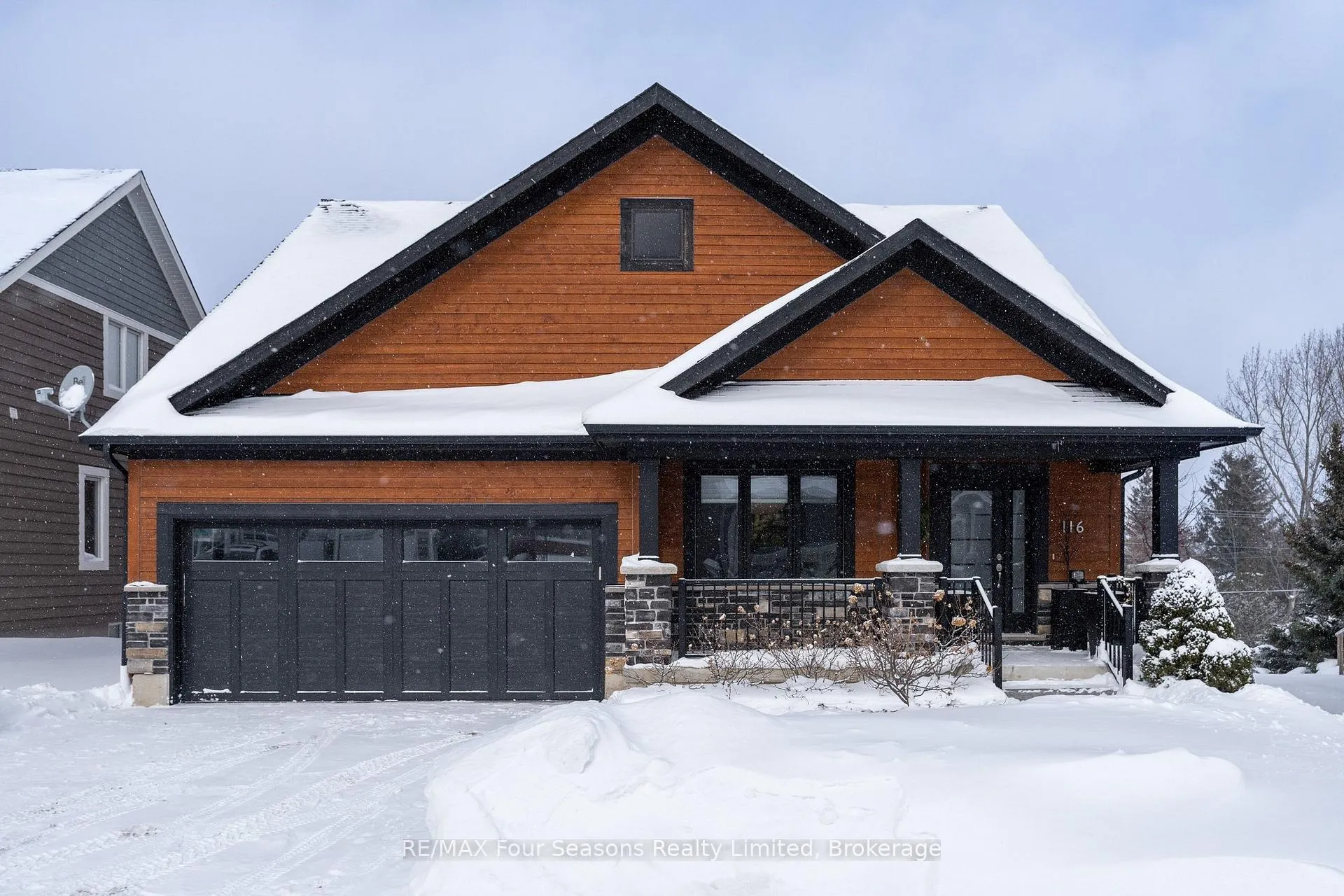 Photo 1 of 116 Dory Row, Blue Mountains — HOMEH