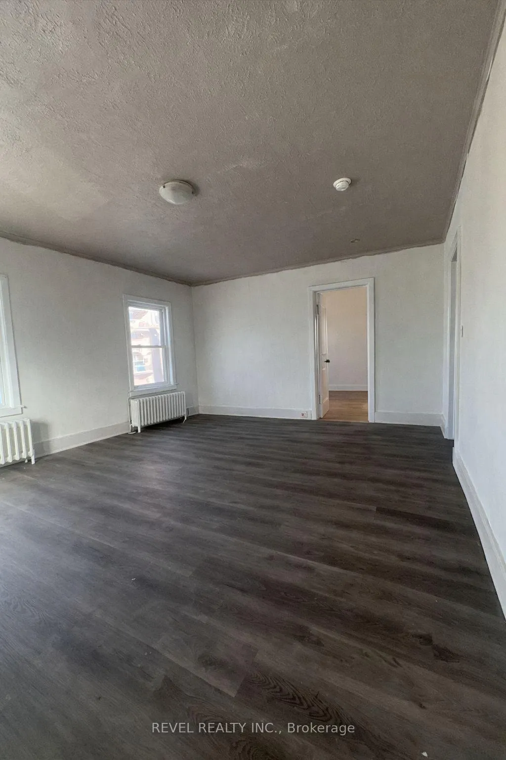 Photo 9 of Unit 1, 226 King Street, Welland, Welland Downtown — HOMEH