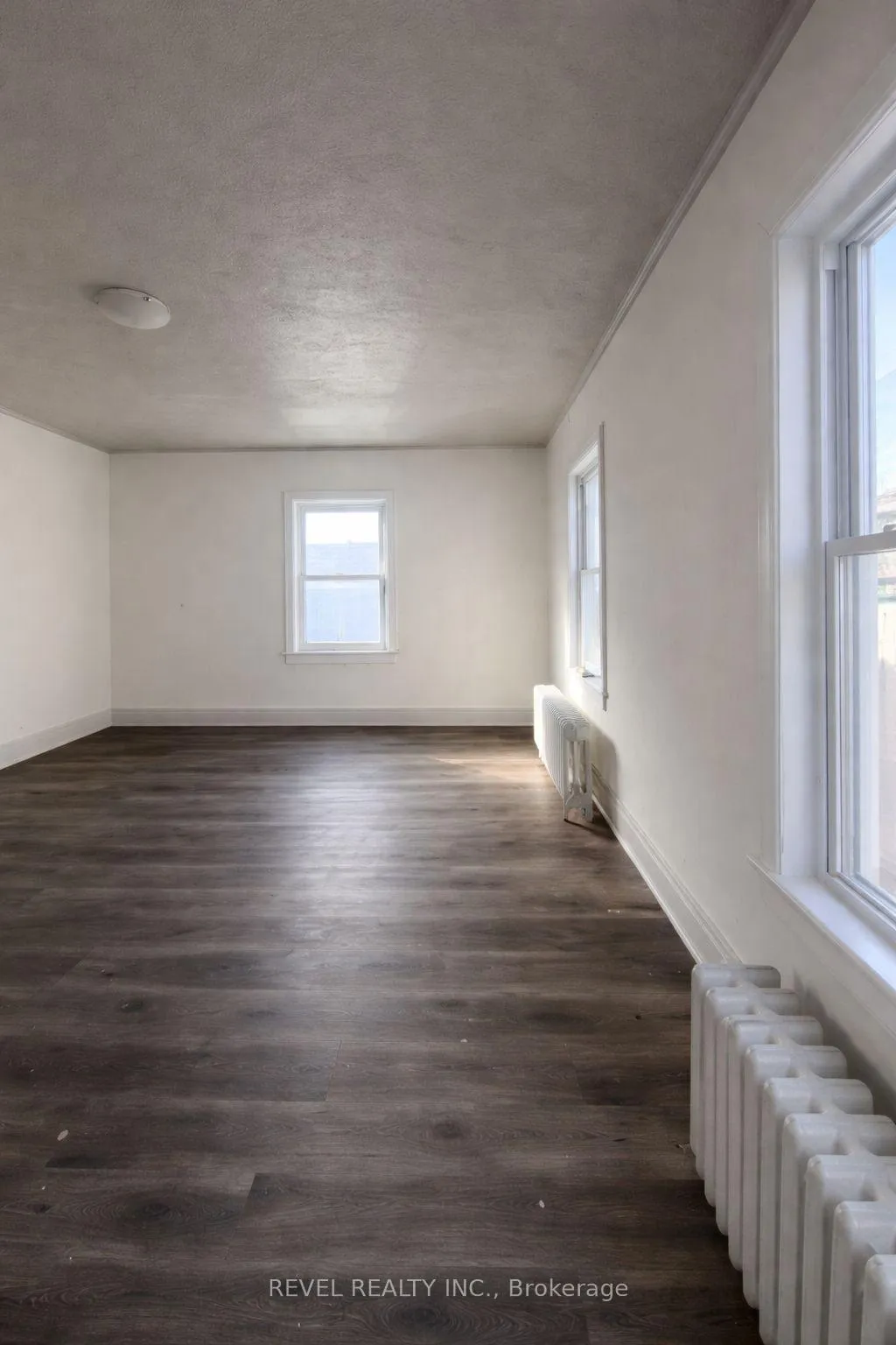 Photo 10 of Unit 1, 226 King Street, Welland, Welland Downtown — HOMEH