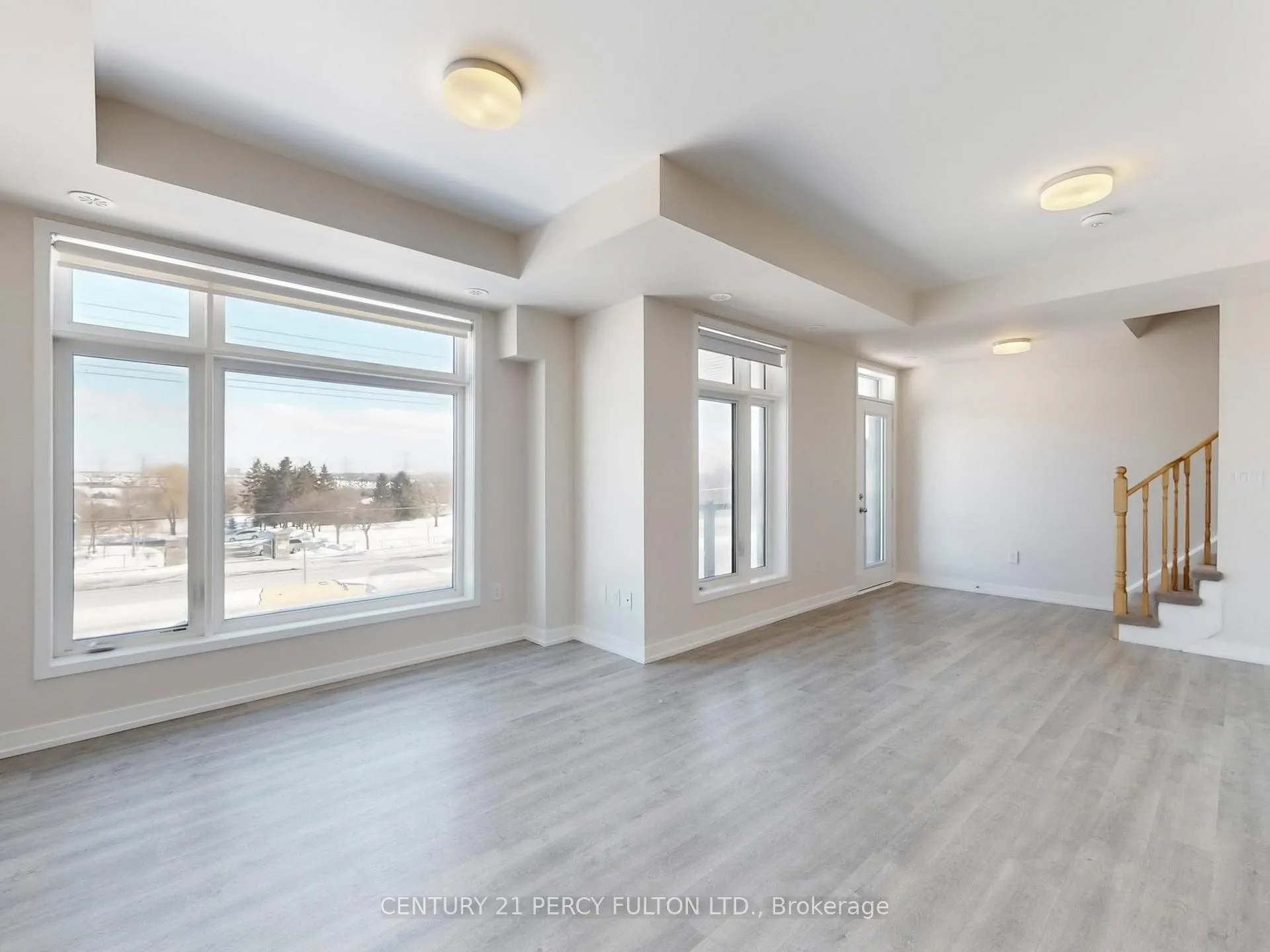 Photo 5 of Unit 206, 2550 Castlegate Crossing, Pickering, Duffin Heights — HOMEH