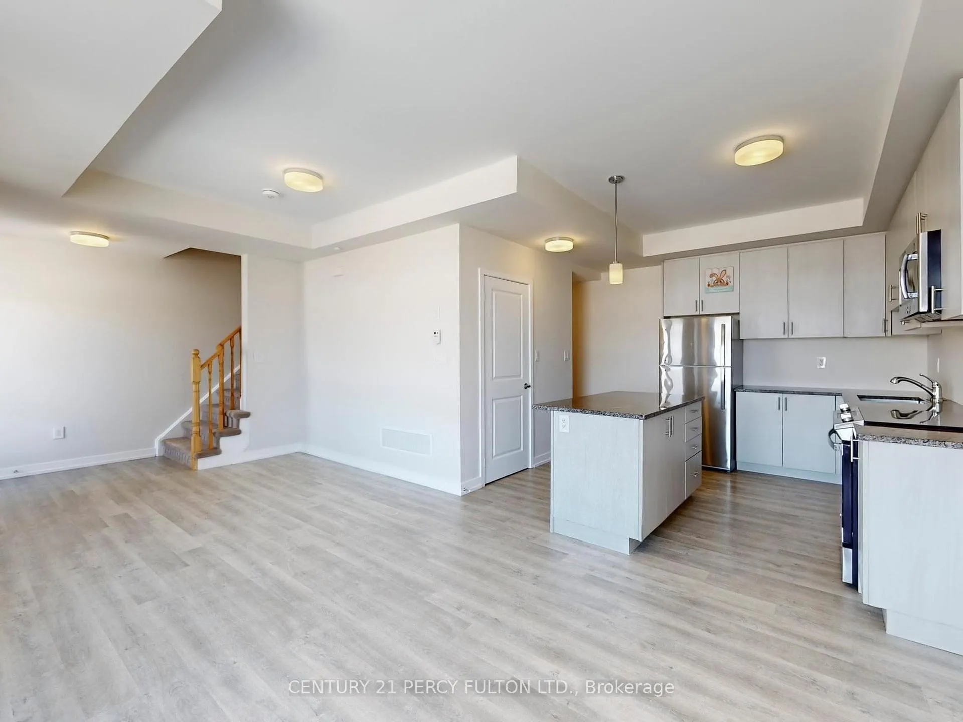 Photo 7 of Unit 206, 2550 Castlegate Crossing, Pickering, Duffin Heights — HOMEH