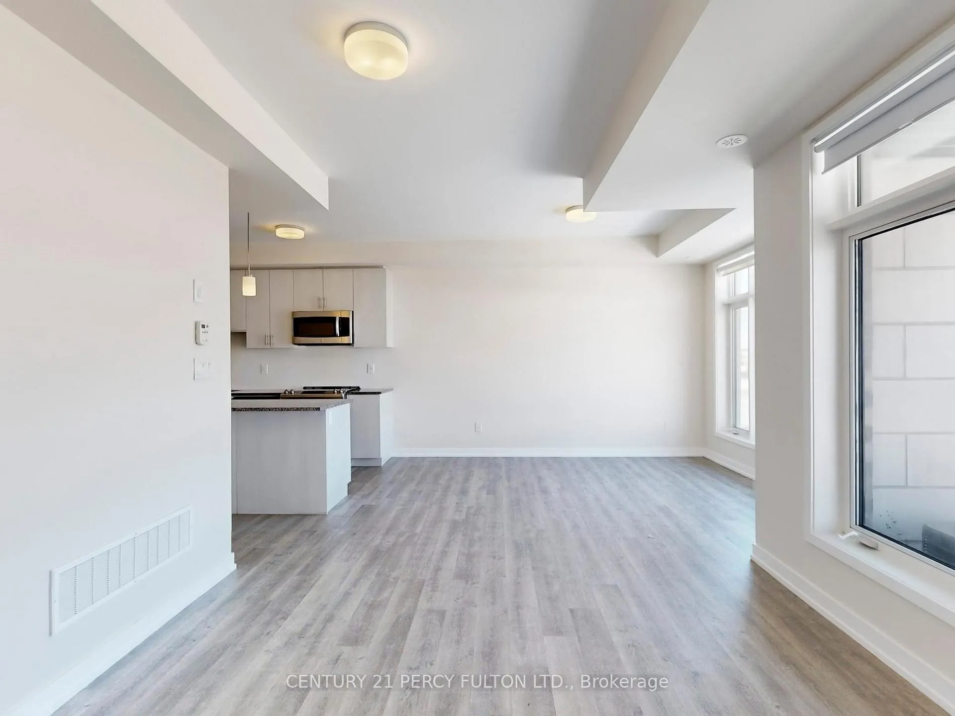 Photo 9 of Unit 206, 2550 Castlegate Crossing, Pickering, Duffin Heights — HOMEH