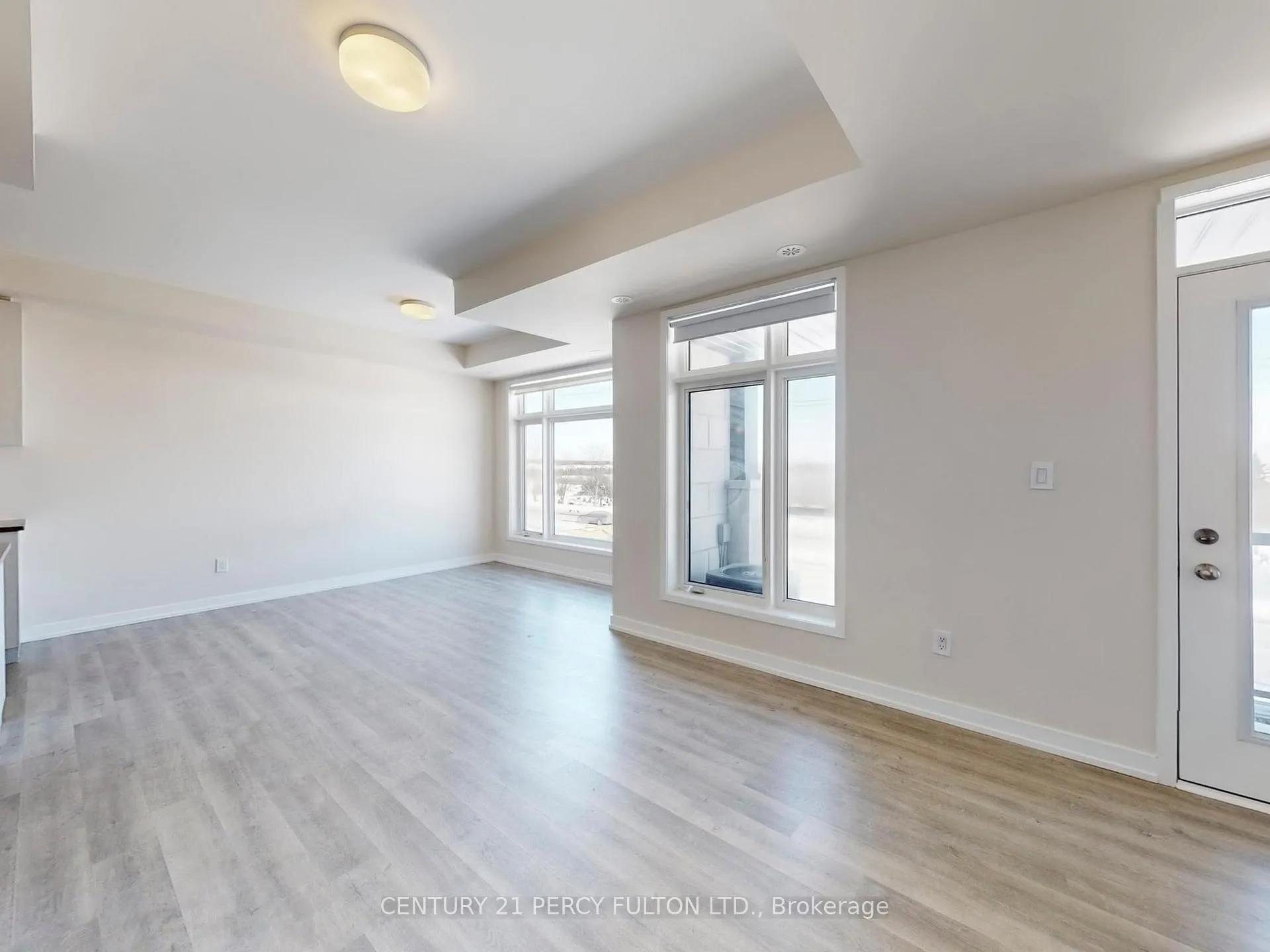 Photo 10 of Unit 206, 2550 Castlegate Crossing, Pickering, Duffin Heights — HOMEH