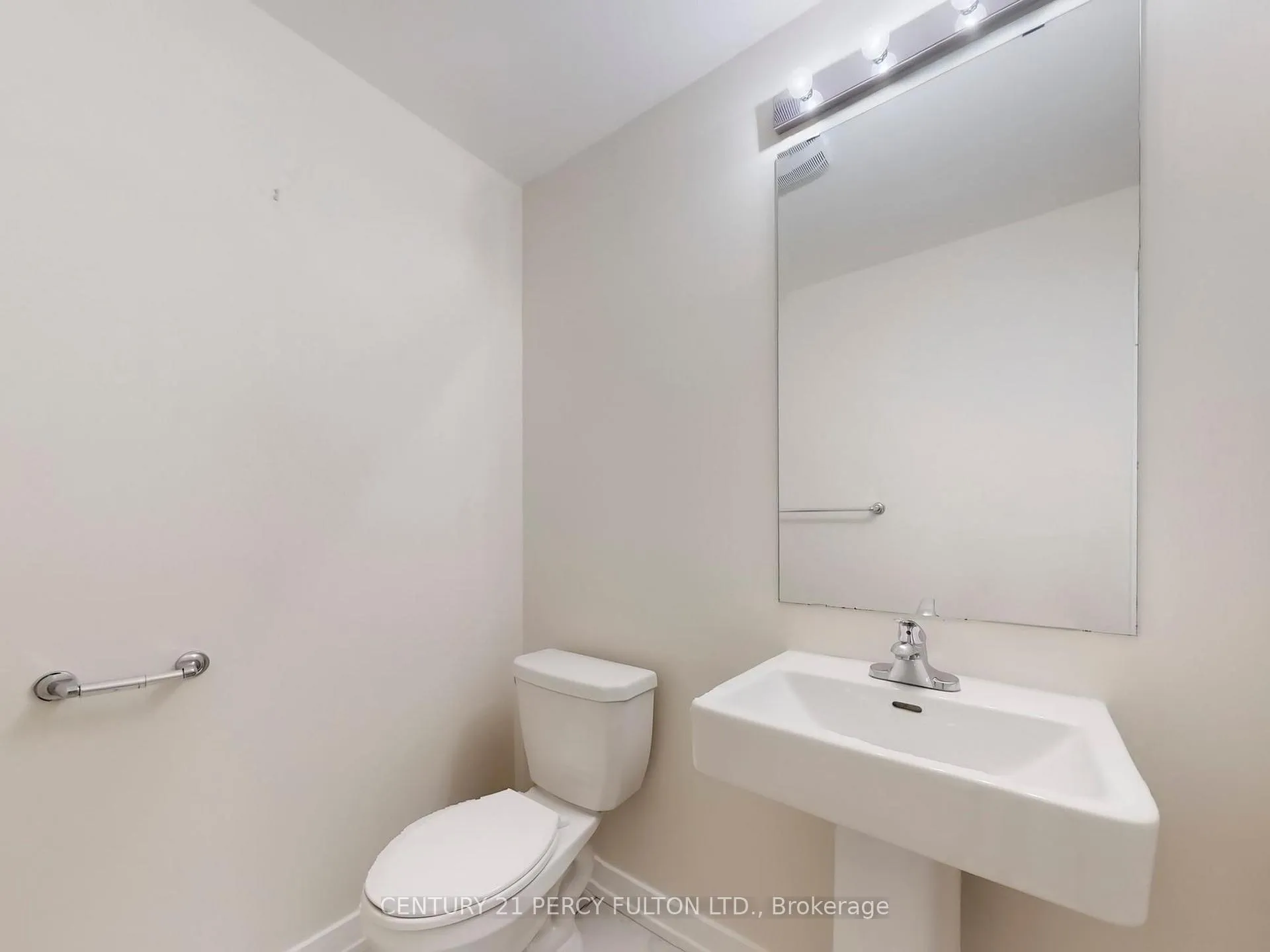 Photo 19 of Unit 206, 2550 Castlegate Crossing, Pickering, Duffin Heights — HOMEH