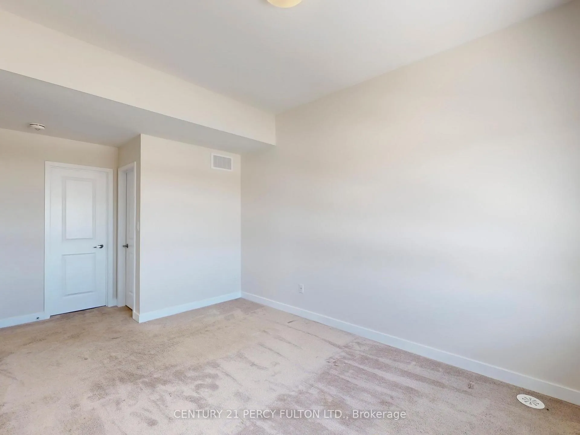 Photo 31 of Unit 206, 2550 Castlegate Crossing, Pickering, Duffin Heights — HOMEH