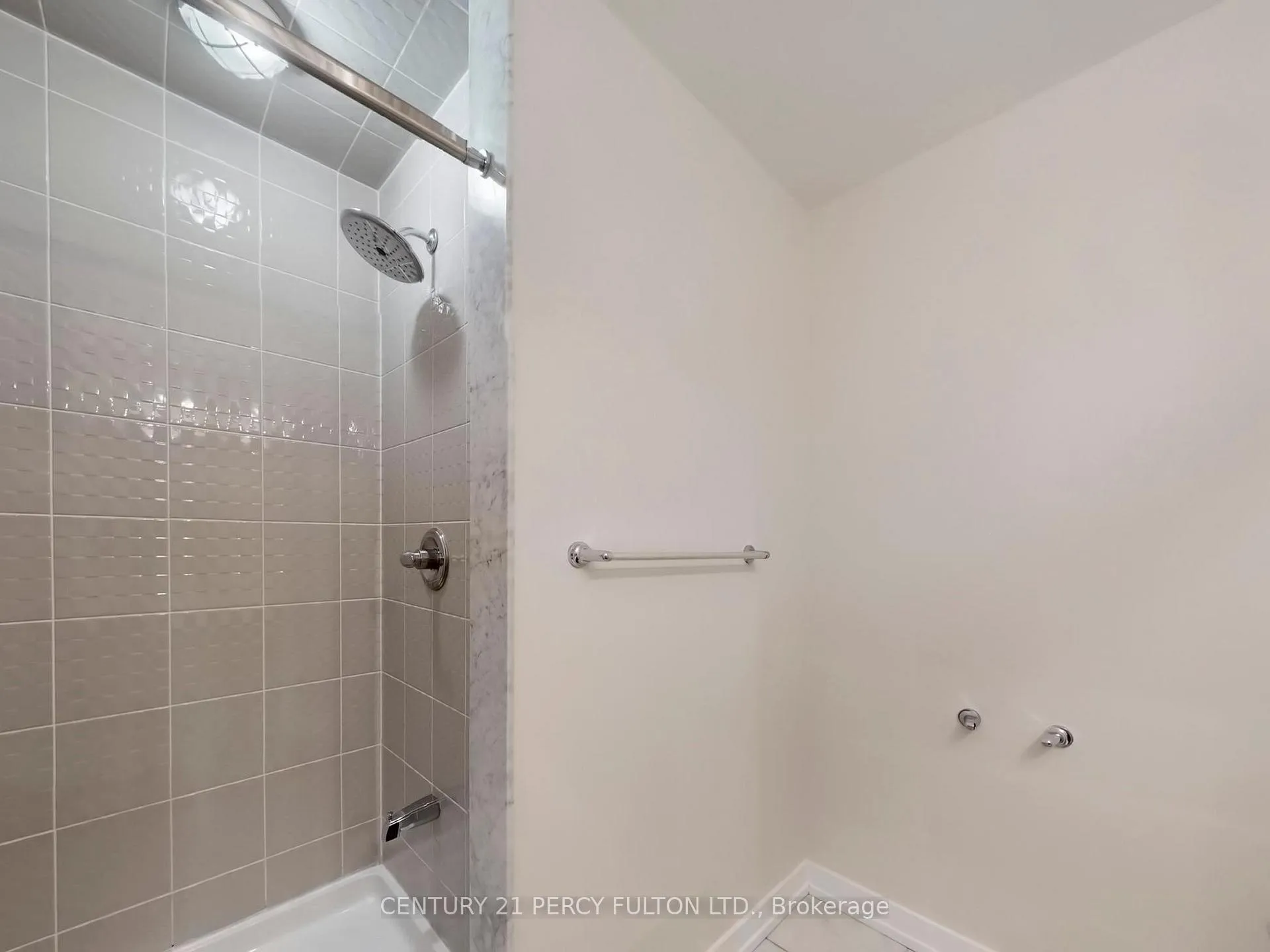 Photo 39 of Unit 206, 2550 Castlegate Crossing, Pickering, Duffin Heights — HOMEH