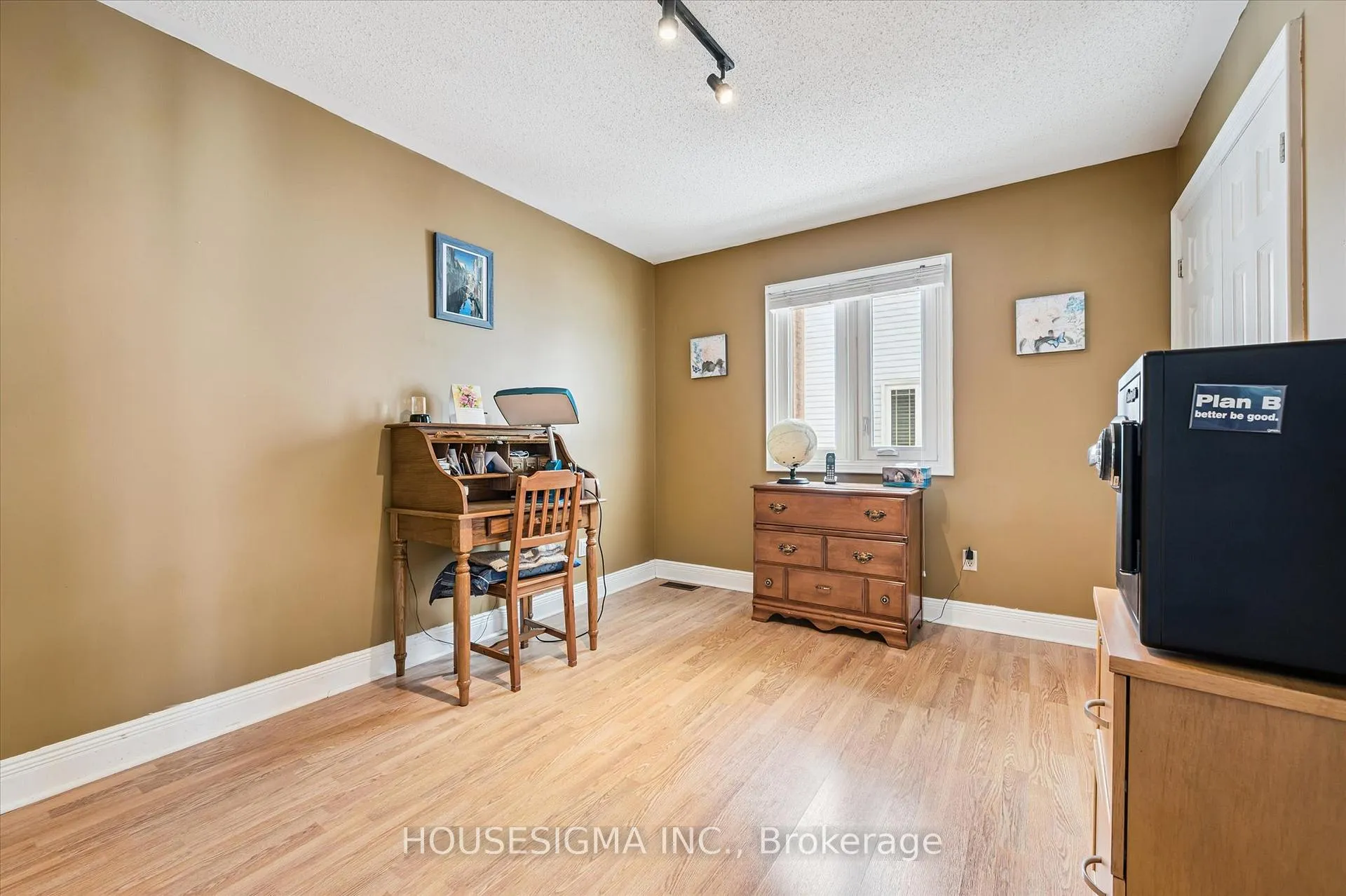 Photo 19 of 25 Lynnvalley Crescent, Kitchener — HOMEH